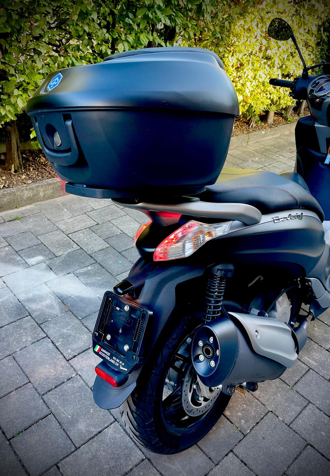 PIAGGIO Beverly 350 i.e.-image-5