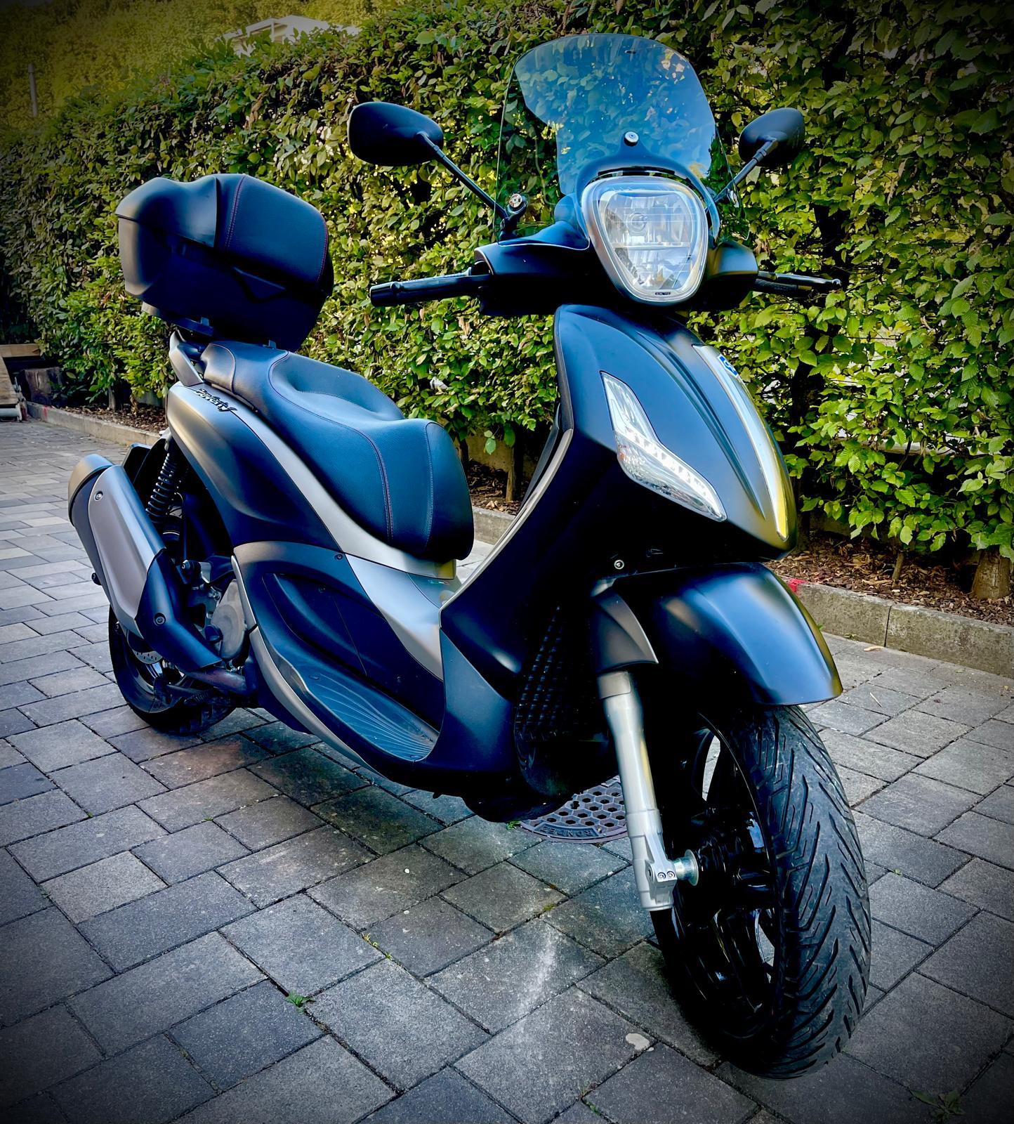 PIAGGIO Beverly 350 i.e.-image-1
