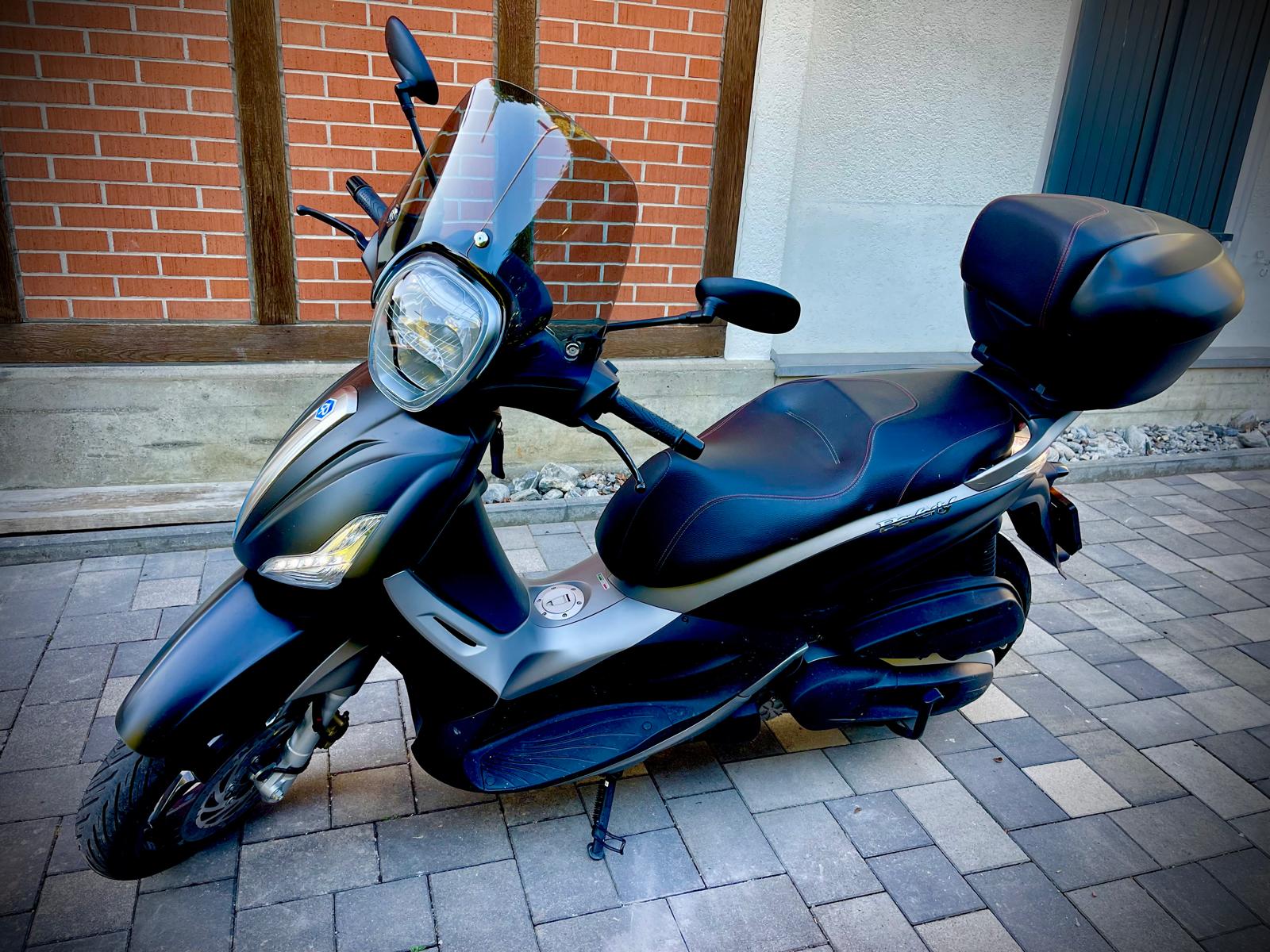 PIAGGIO Beverly 350 i.e.-image-2