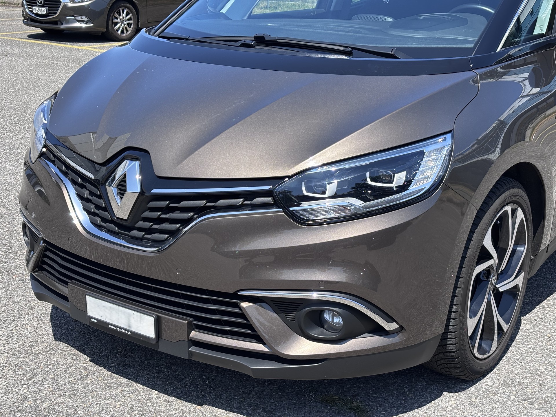 RENAULT Grand Scénic 1.5 dCi Bose EDC *7 places*-showroom-element-2