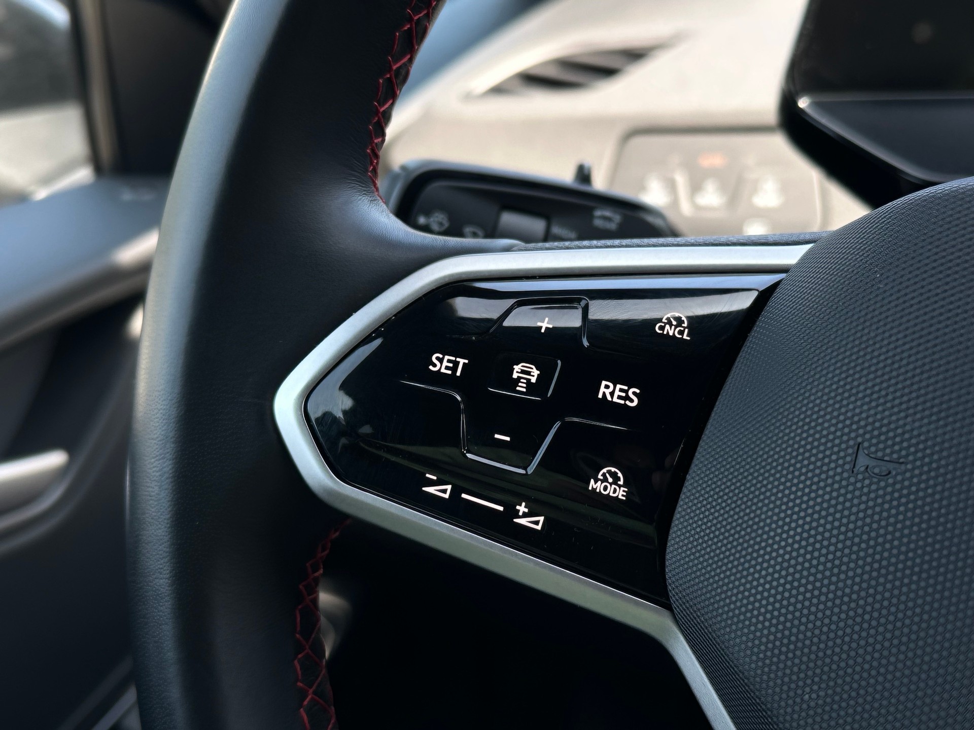 VW ID.3 GTX 79 kWh GTX Anhängerkupplung / Wärmepumpe-image-10