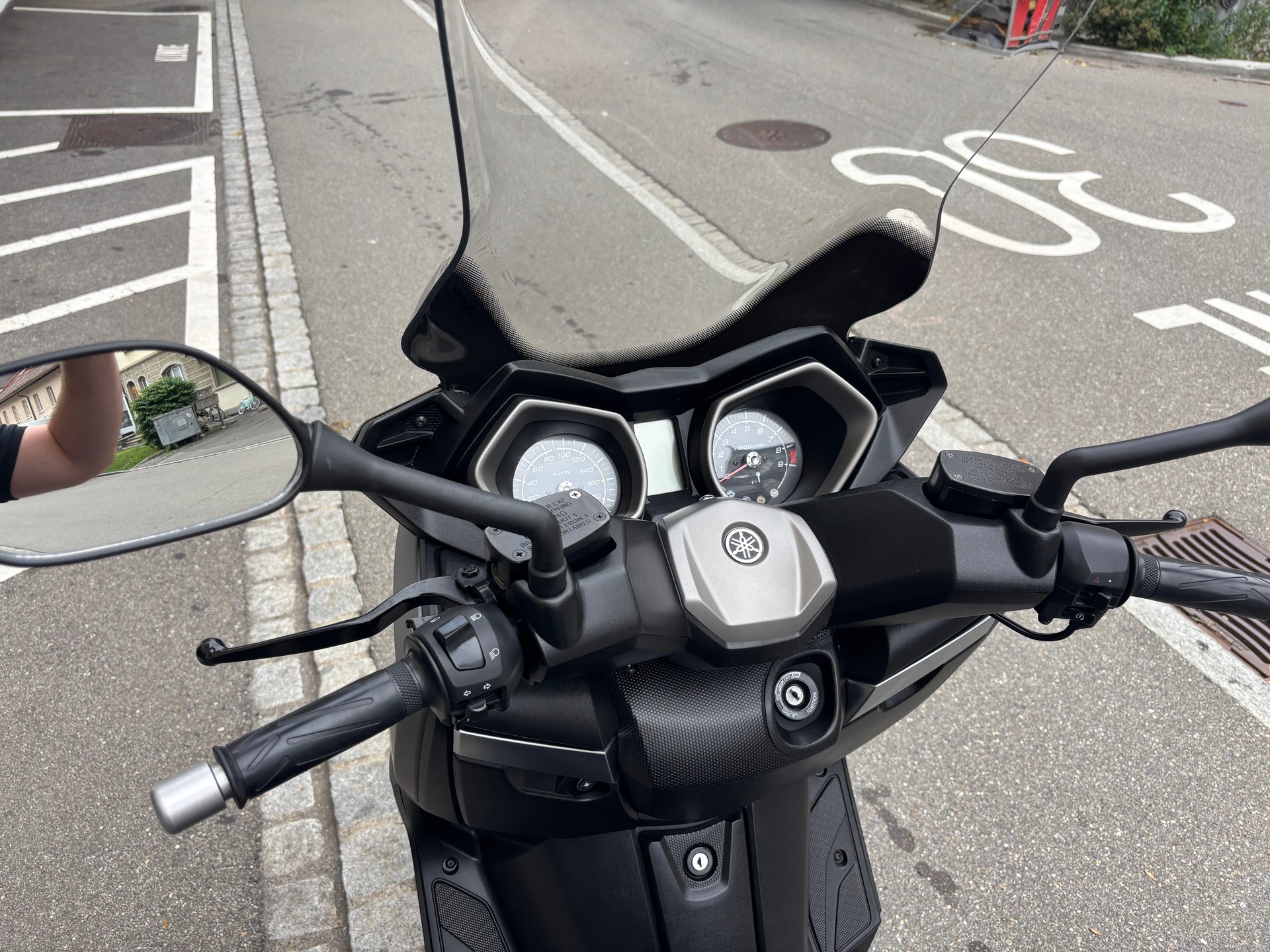 YAMAHA X-Max YP 400 R-image-7