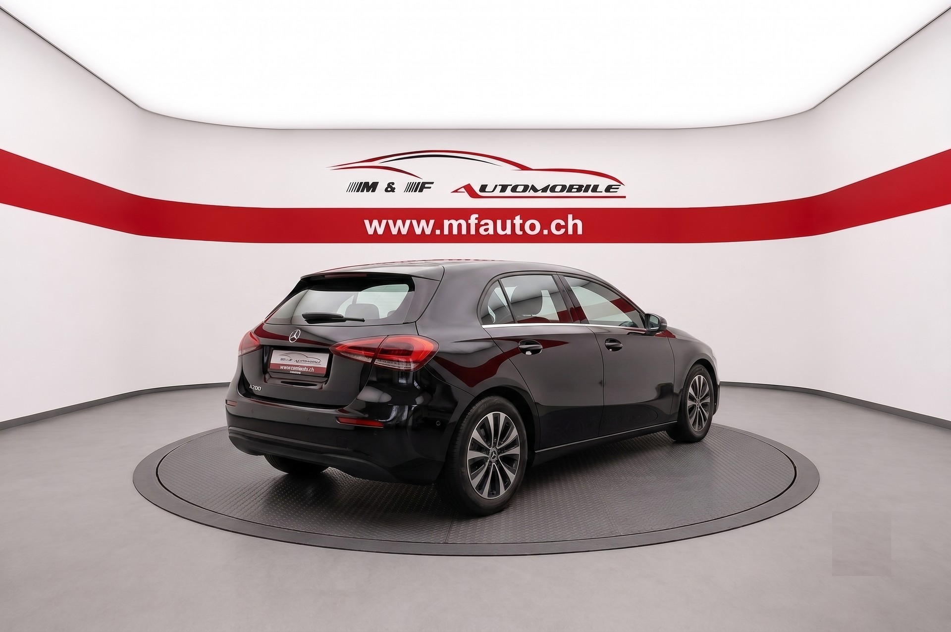 MERCEDES-BENZ A 200 * CH FAHRZEUG *-showroom-element-3
