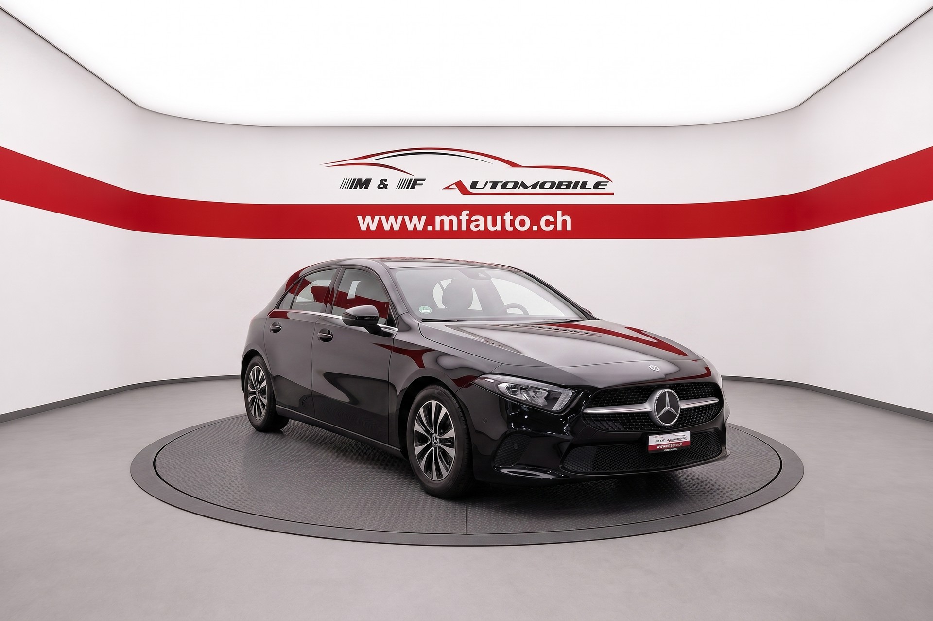 MERCEDES-BENZ A 200 * CH FAHRZEUG *-showroom-element-2