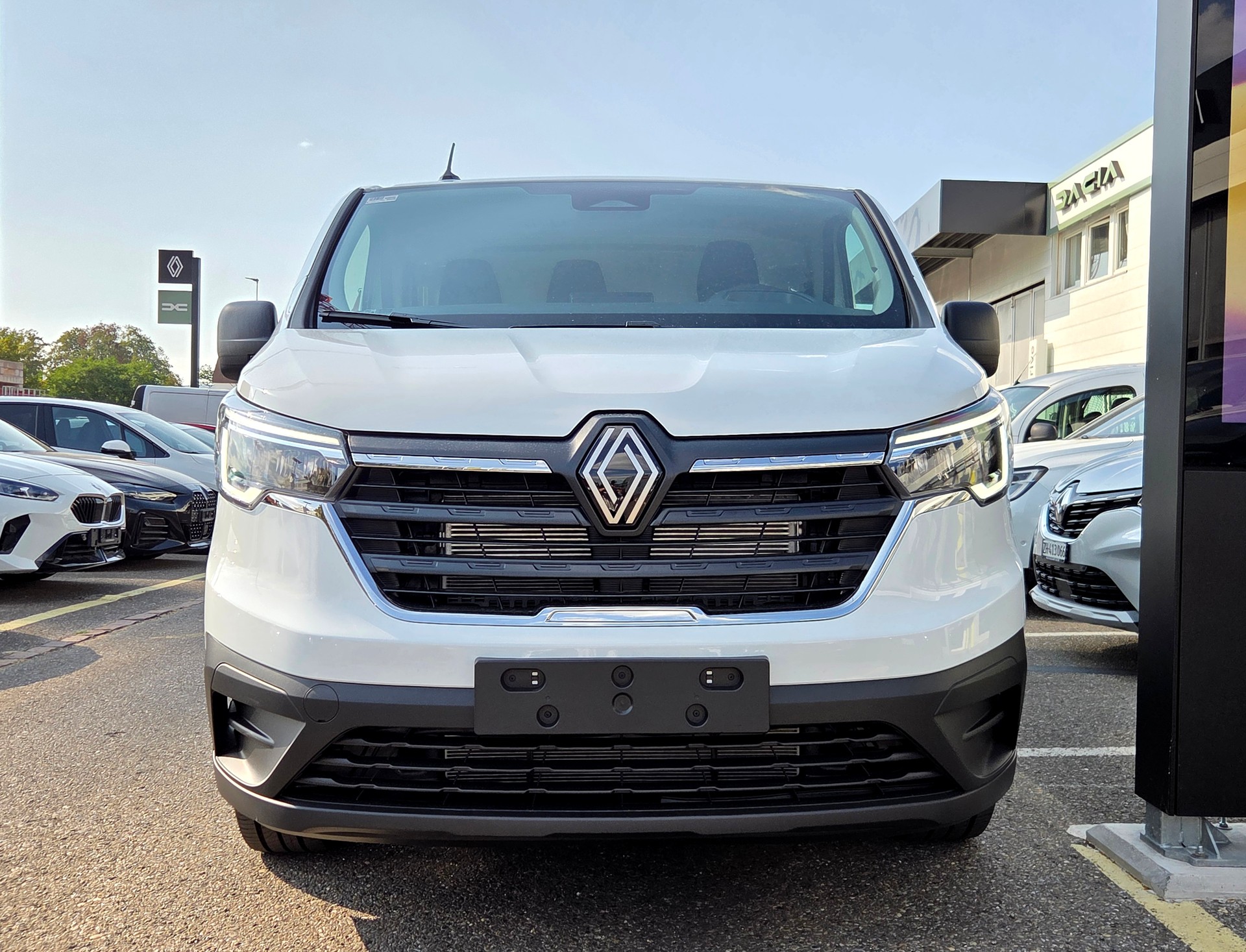 RENAULT Trafic Kaw. 3.0 t L1 H1 2.0 dCi Blue 150 Advance-image-5