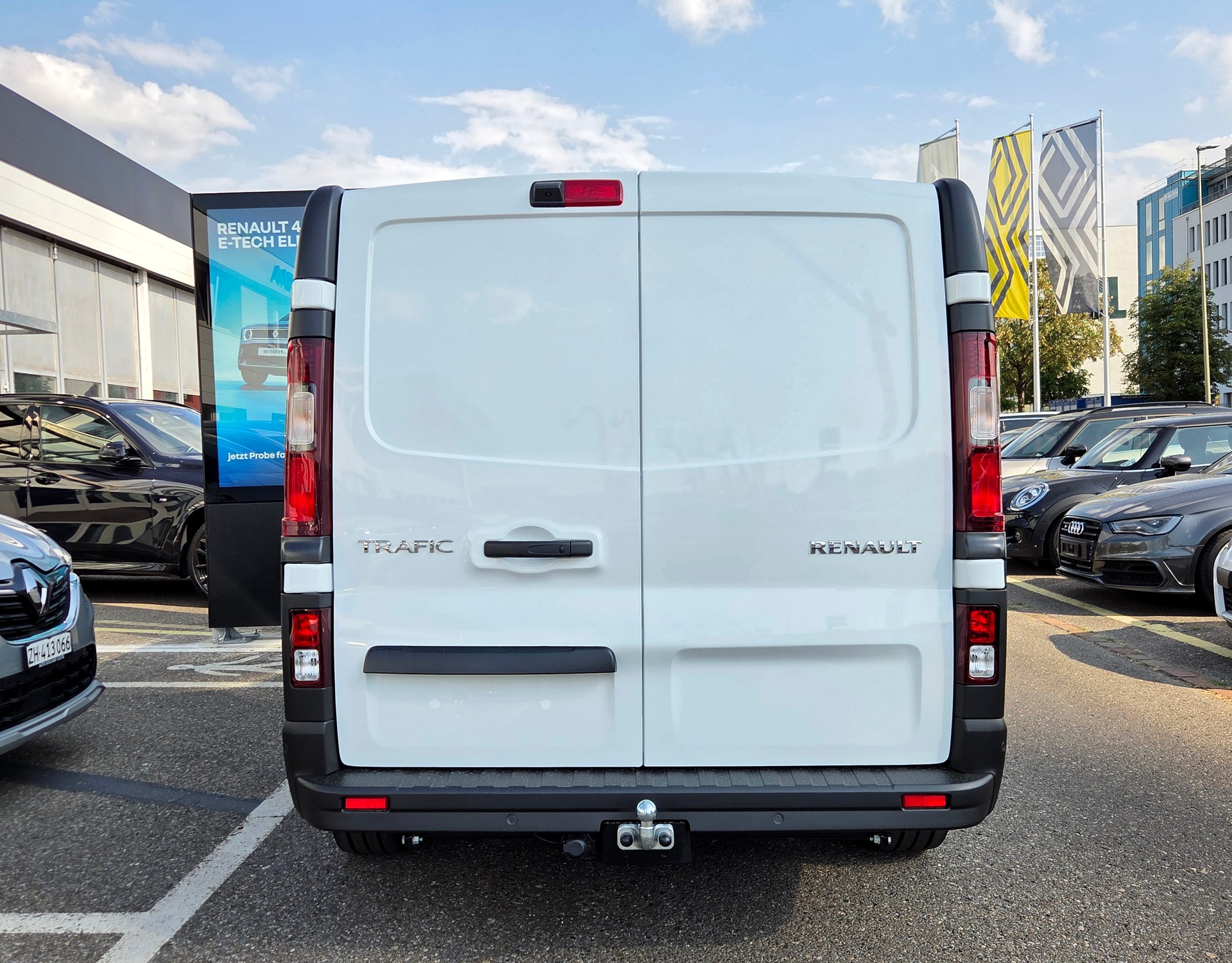 RENAULT Trafic Kaw. 3.0 t L1 H1 2.0 dCi Blue 150 Advance-image-6