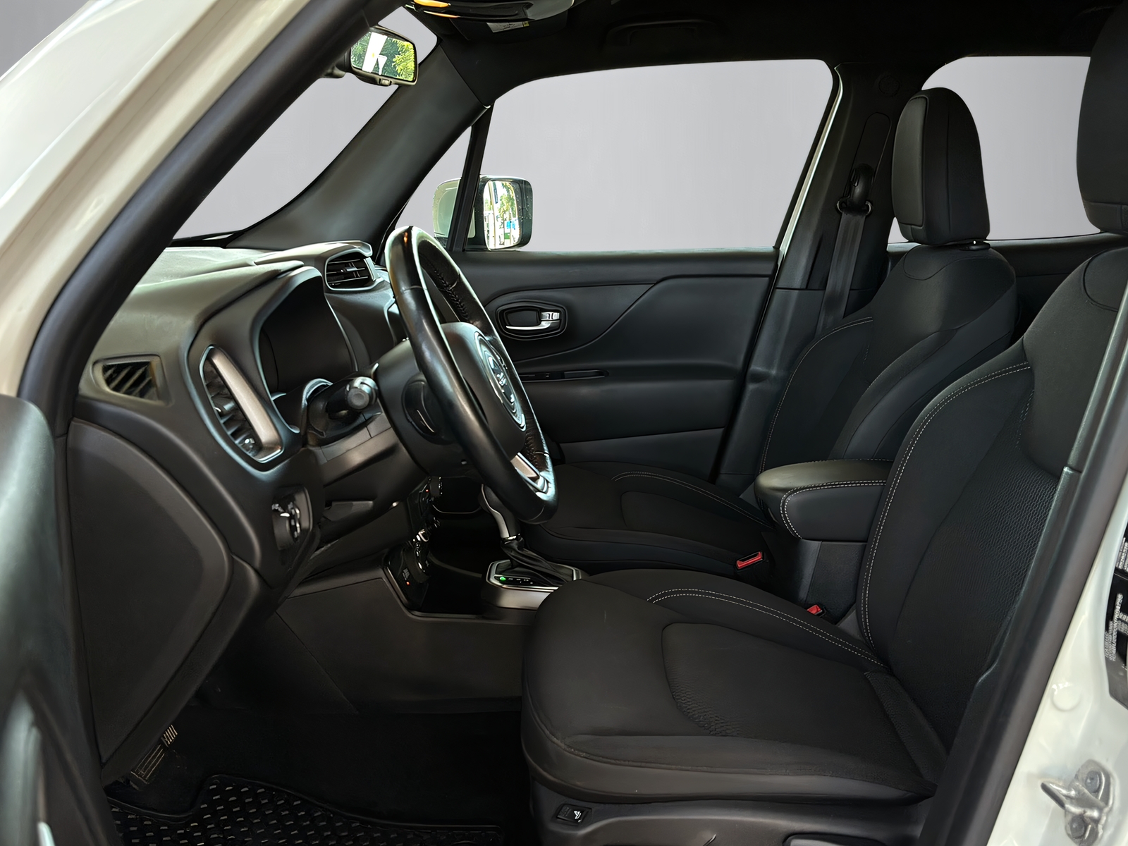 JEEP Renegade 1.3 Turbo Limited AWD-showroom-element-2