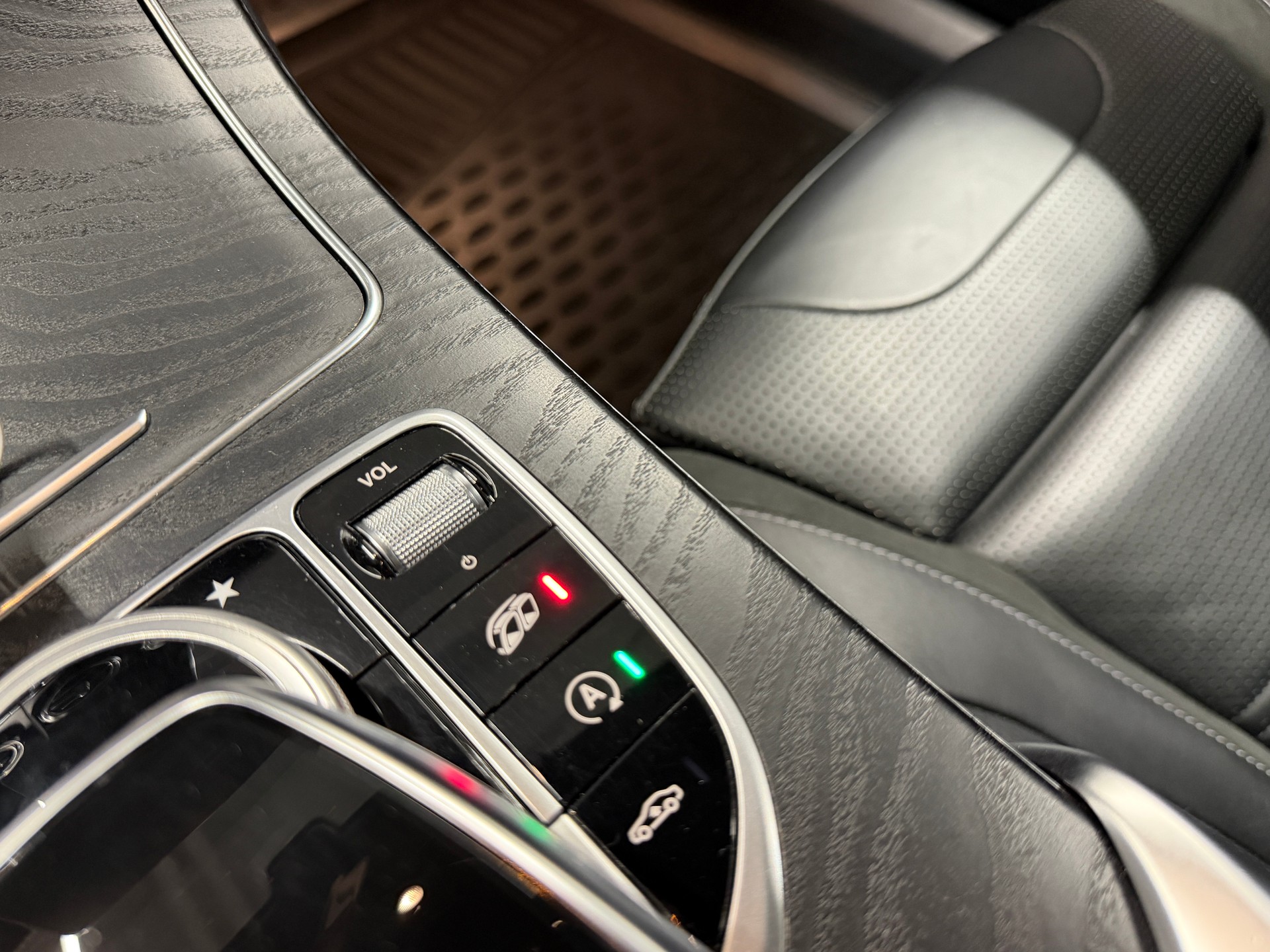 MERCEDES-BENZ GLC 63 S AMG 4m+ *Servicegepflegt bei Mercedes*Garantie*Leder Nappa*Burmester*Sitzbelüftung*AHK*-image-29