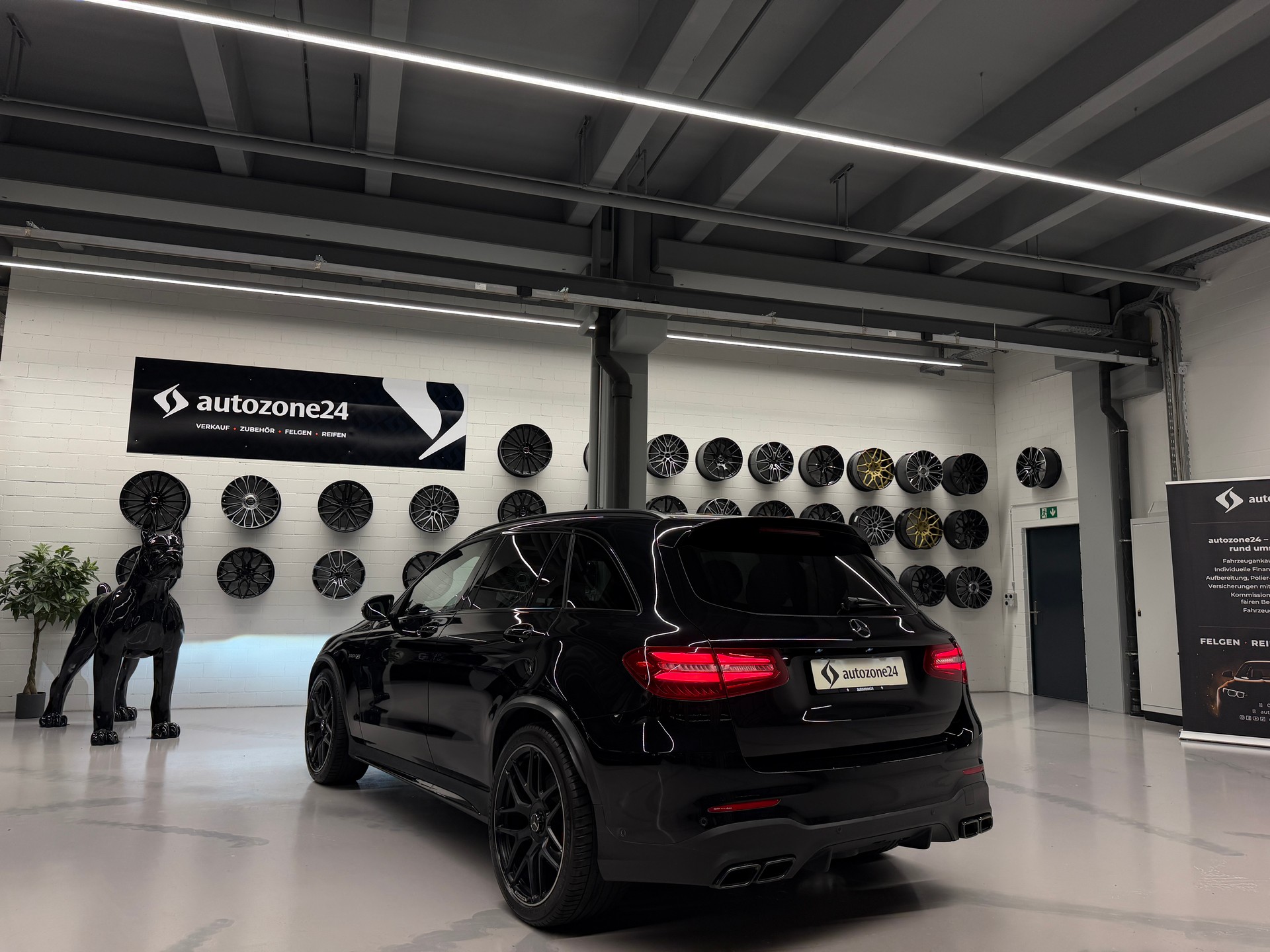 MERCEDES-BENZ GLC 63 S AMG 4m+ *Servicegepflegt bei Mercedes*Garantie*Leder Nappa*Burmester*Sitzbelüftung*AHK*-image-12