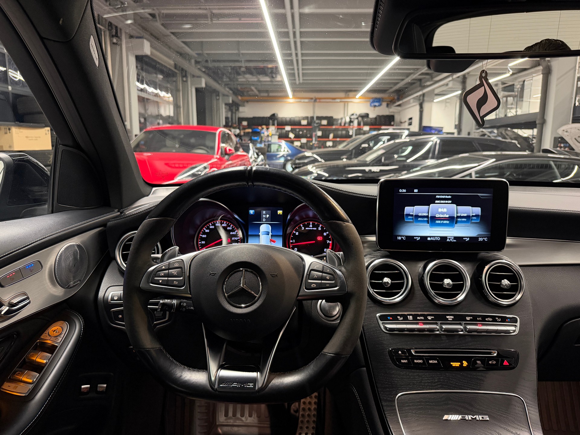 MERCEDES-BENZ GLC 63 S AMG 4m+ *Servicegepflegt bei Mercedes*Garantie*Leder Nappa*Burmester*Sitzbelüftung*AHK*-image-22