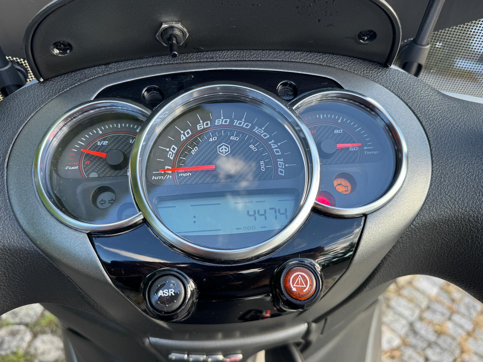 PIAGGIO Beverly 350 i.e. ABS-image-11