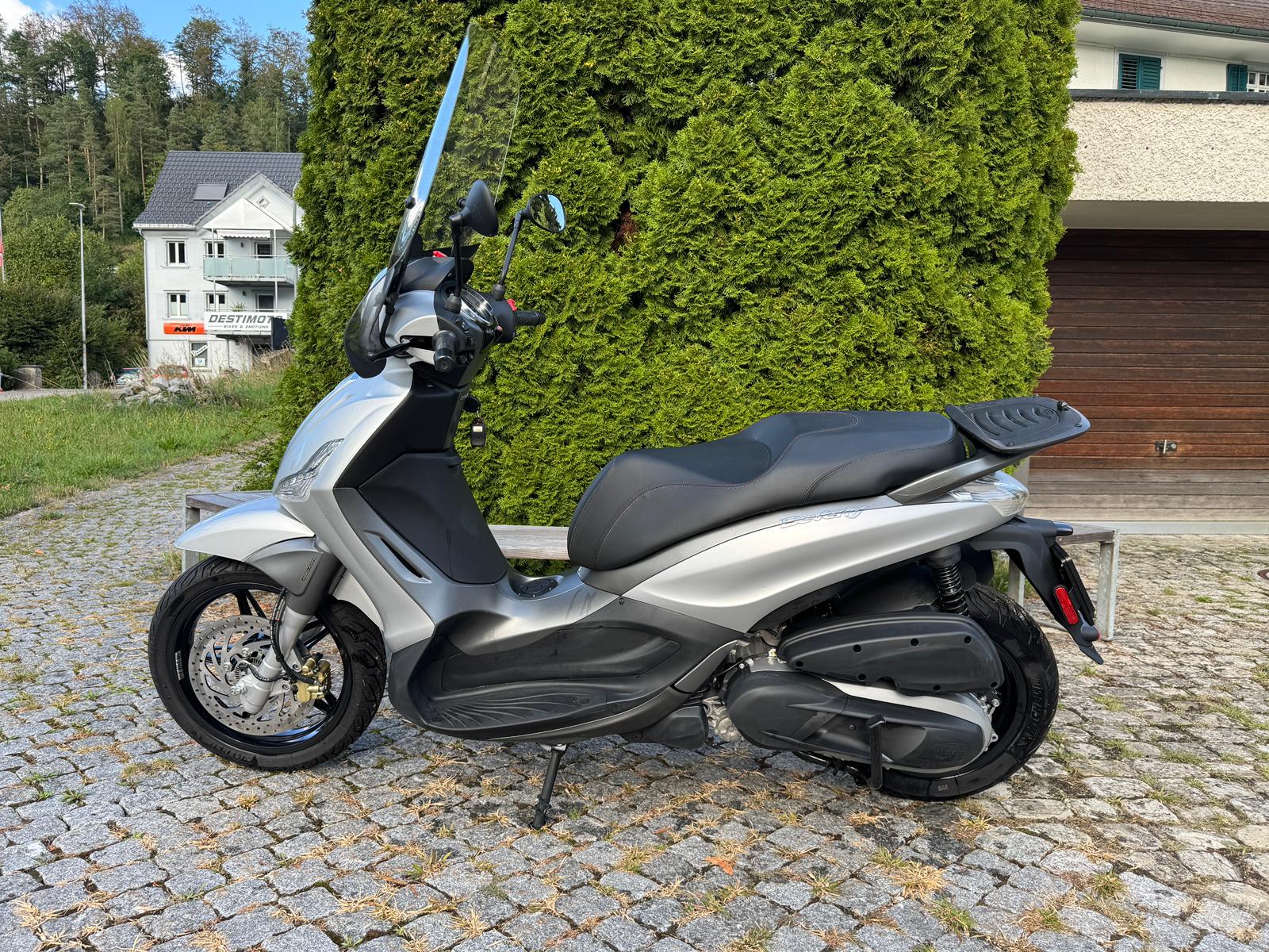 PIAGGIO Beverly 350 i.e. ABS-image-5