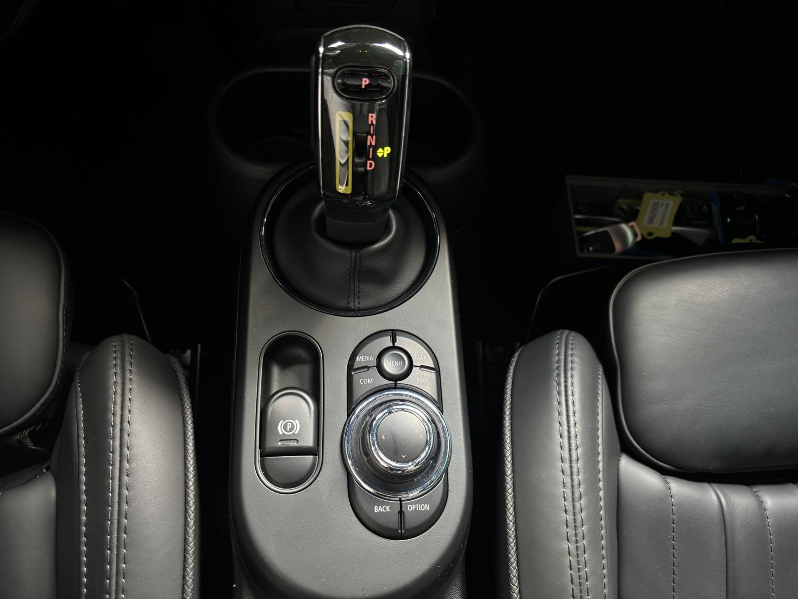 MINI F56 Cooper SE-image-19