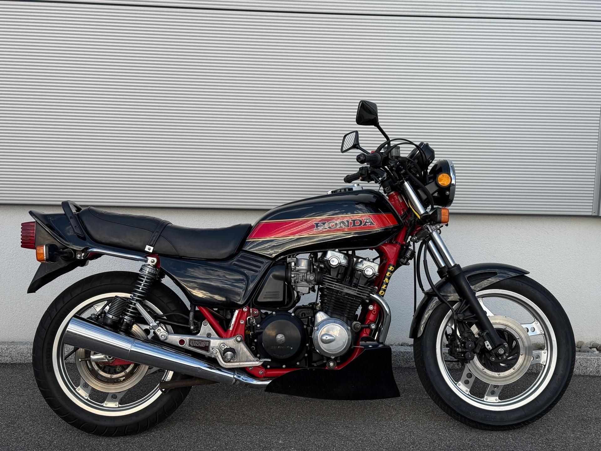 HONDA CB 900 F-image-0