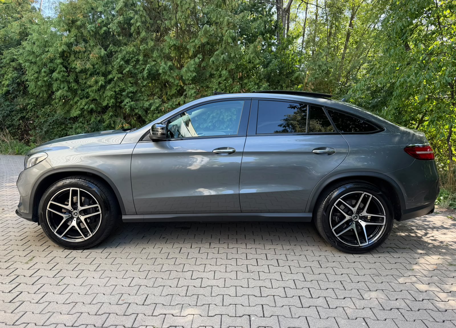 MERCEDES-BENZ GLE Coupé 350 d 4Matic 9G-Tronic AMG Line-showroom-element-1