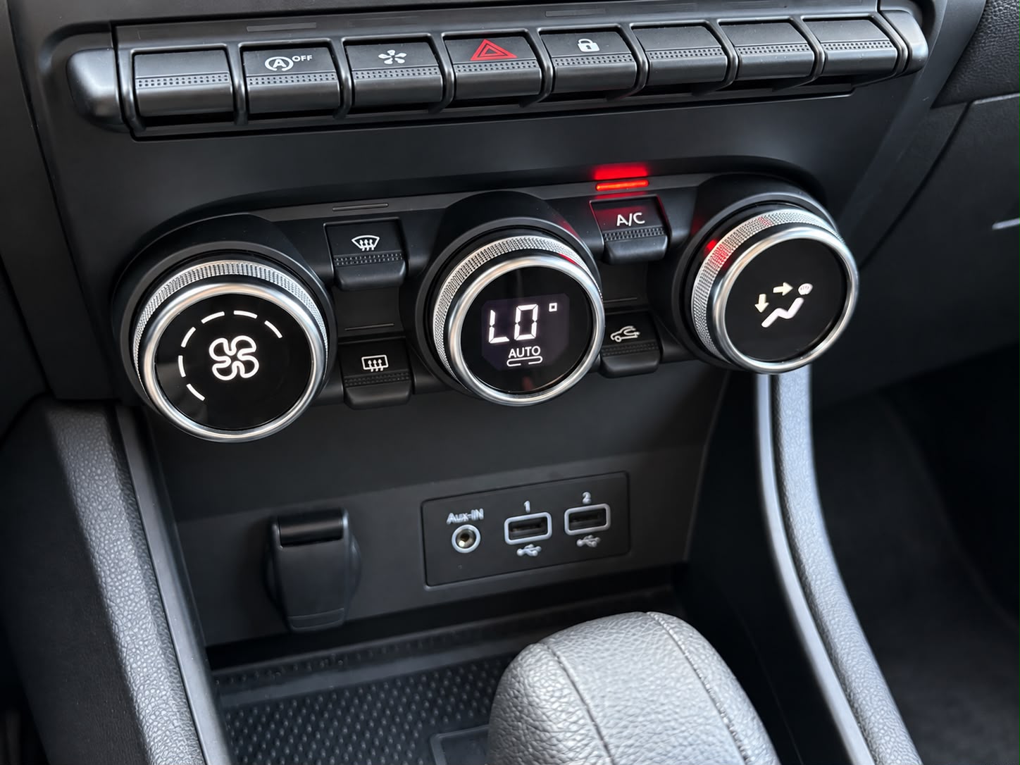 RENAULT Captur 1.3 TCe Techno EDC-image-12