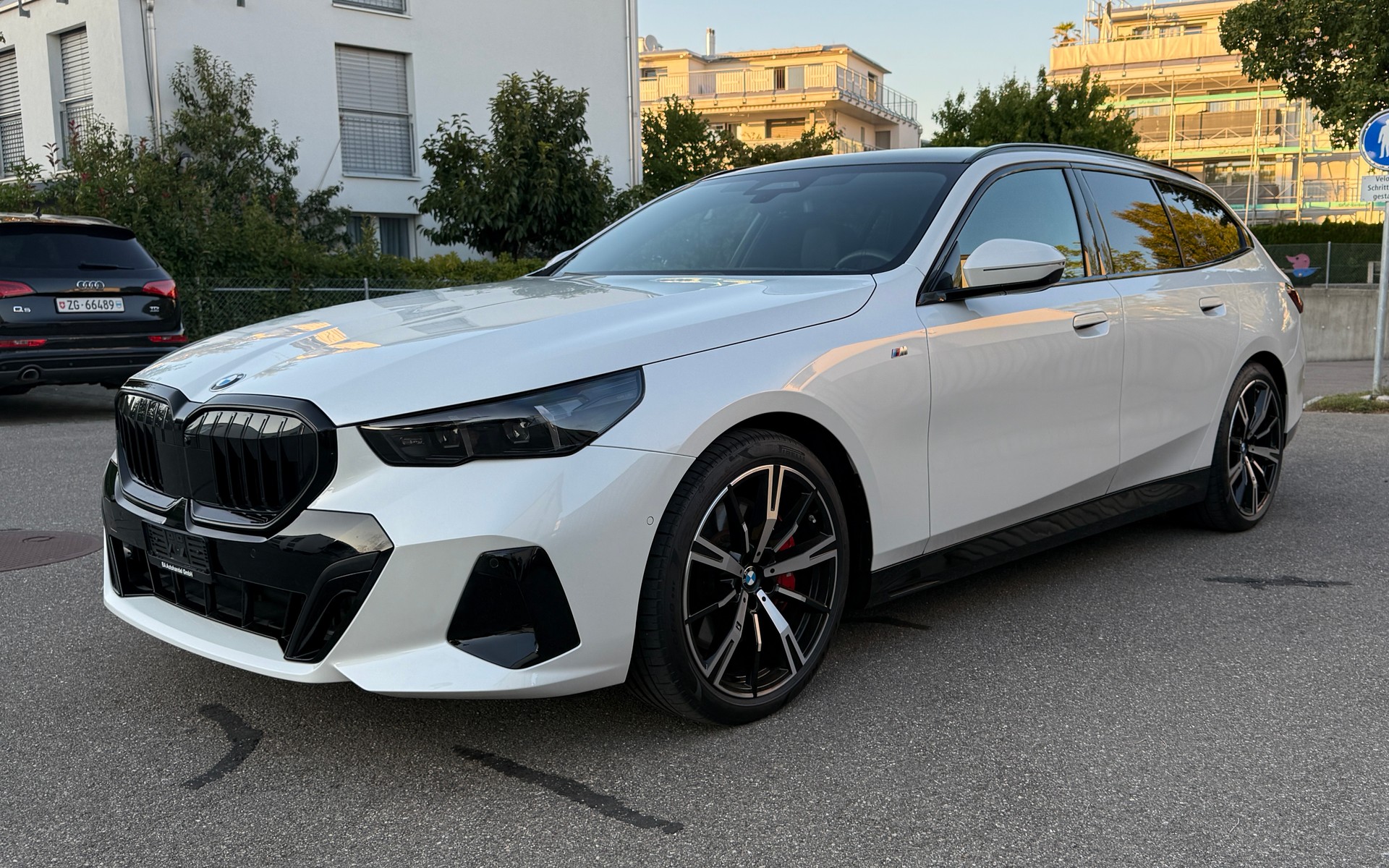 BMW 540d xDRIVE 48V TOURING M SPORT PRO STEPTRONIC*VOLLAUSSTATTUNG*-showroom-element-3