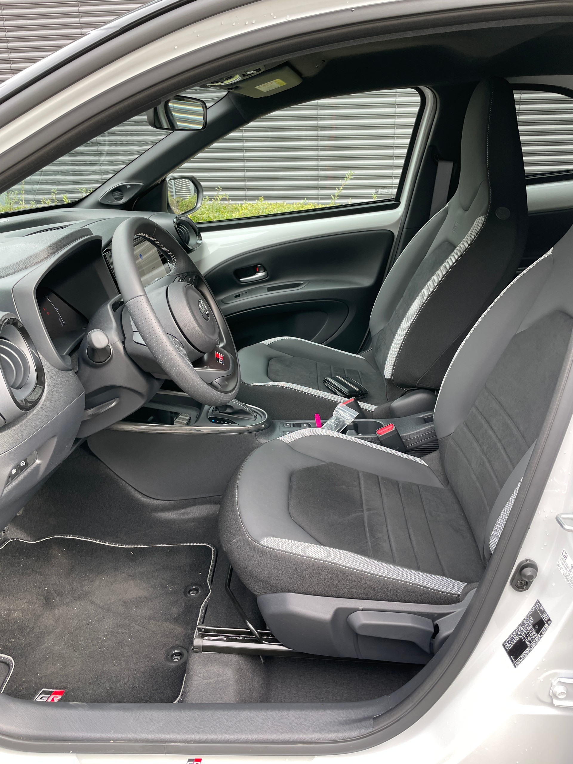 TOYOTA Aygo X 1.5 GR Sport e-CVT-image-10