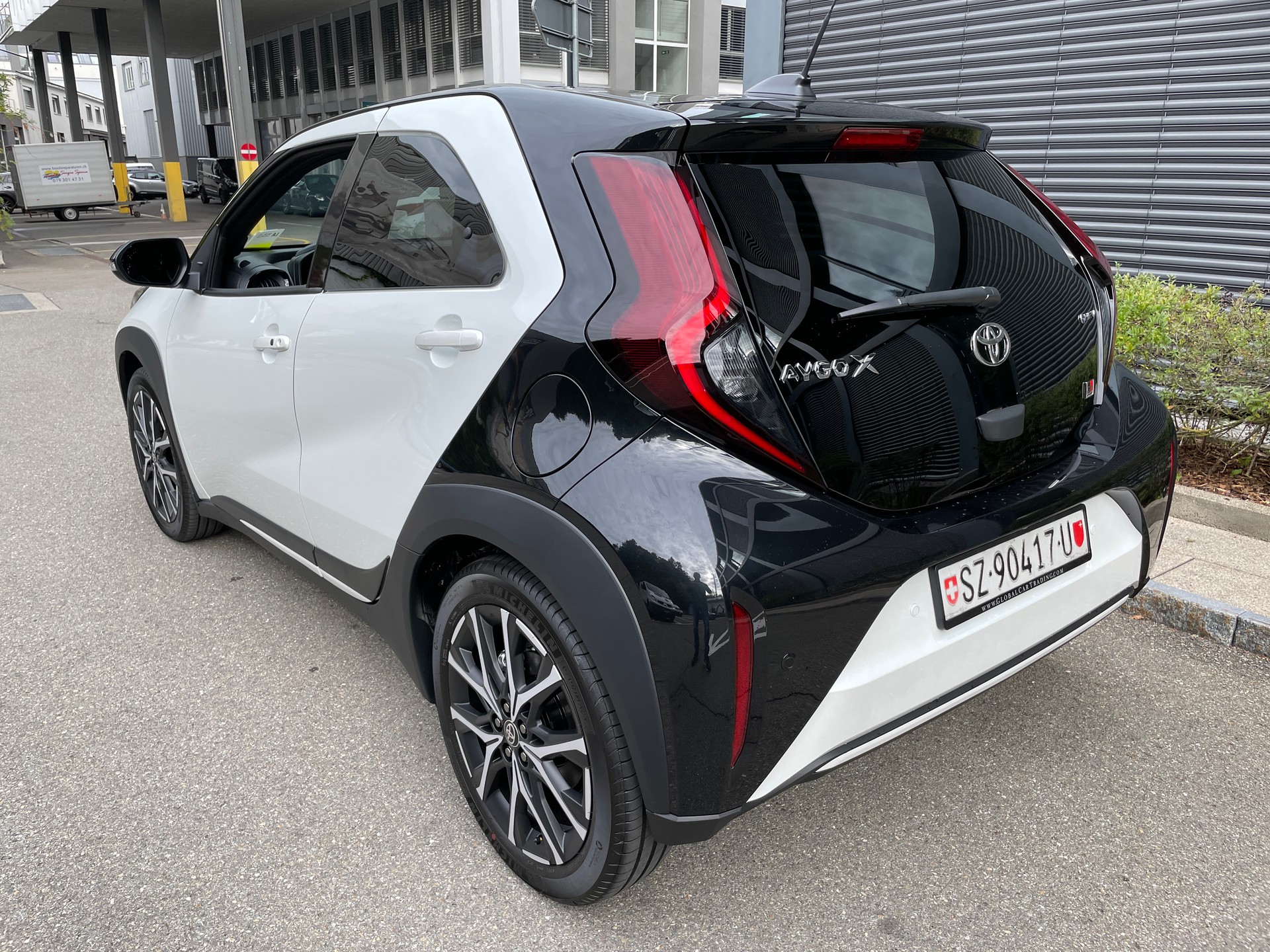 TOYOTA Aygo X 1.5 GR Sport e-CVT-showroom-element-2