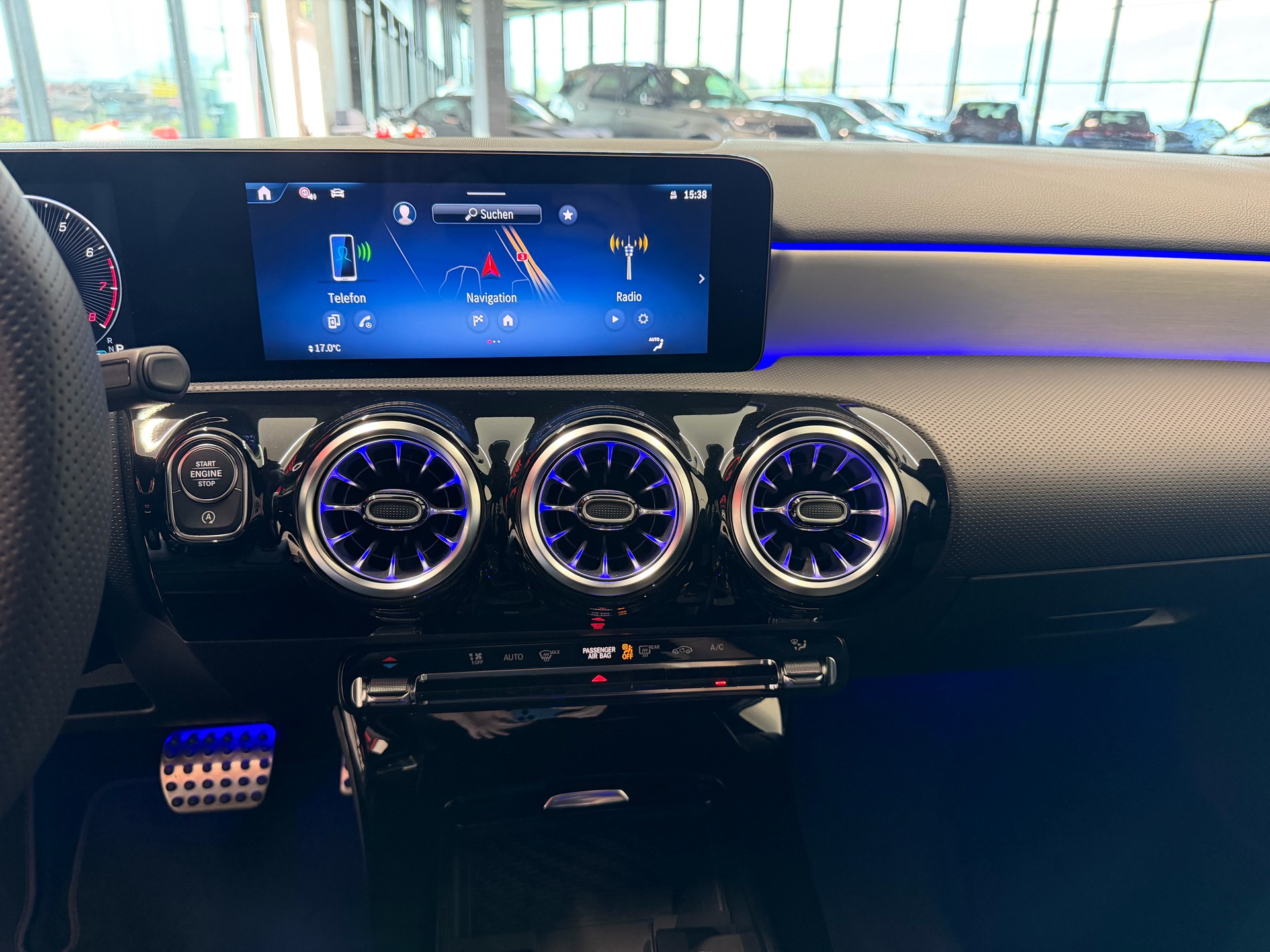 MERCEDES-BENZ A 220 AMG Spezial Edition 4Matic 8G-DCT-image-17