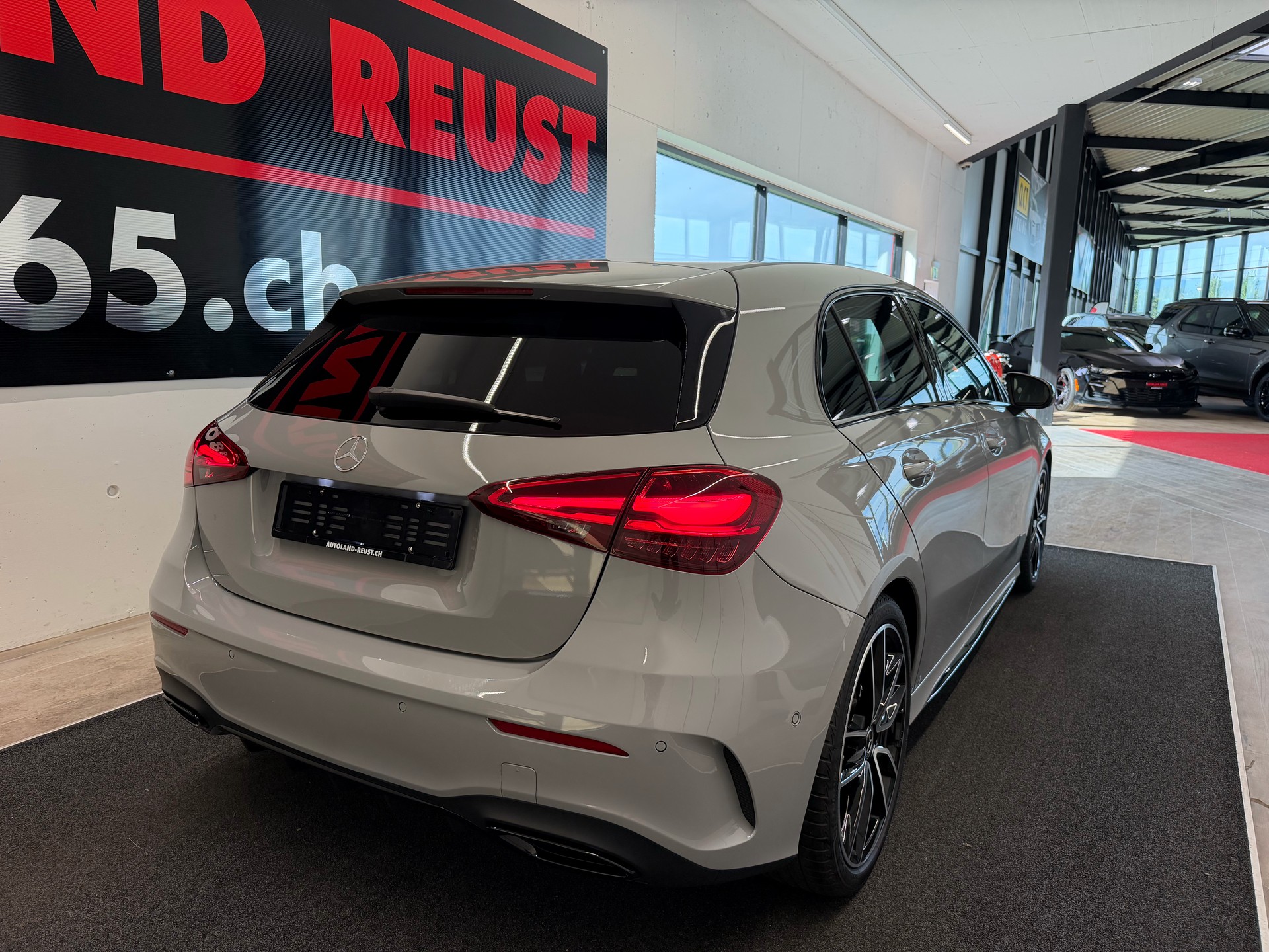 MERCEDES-BENZ A 220 AMG Spezial Edition 4Matic 8G-DCT-image-6
