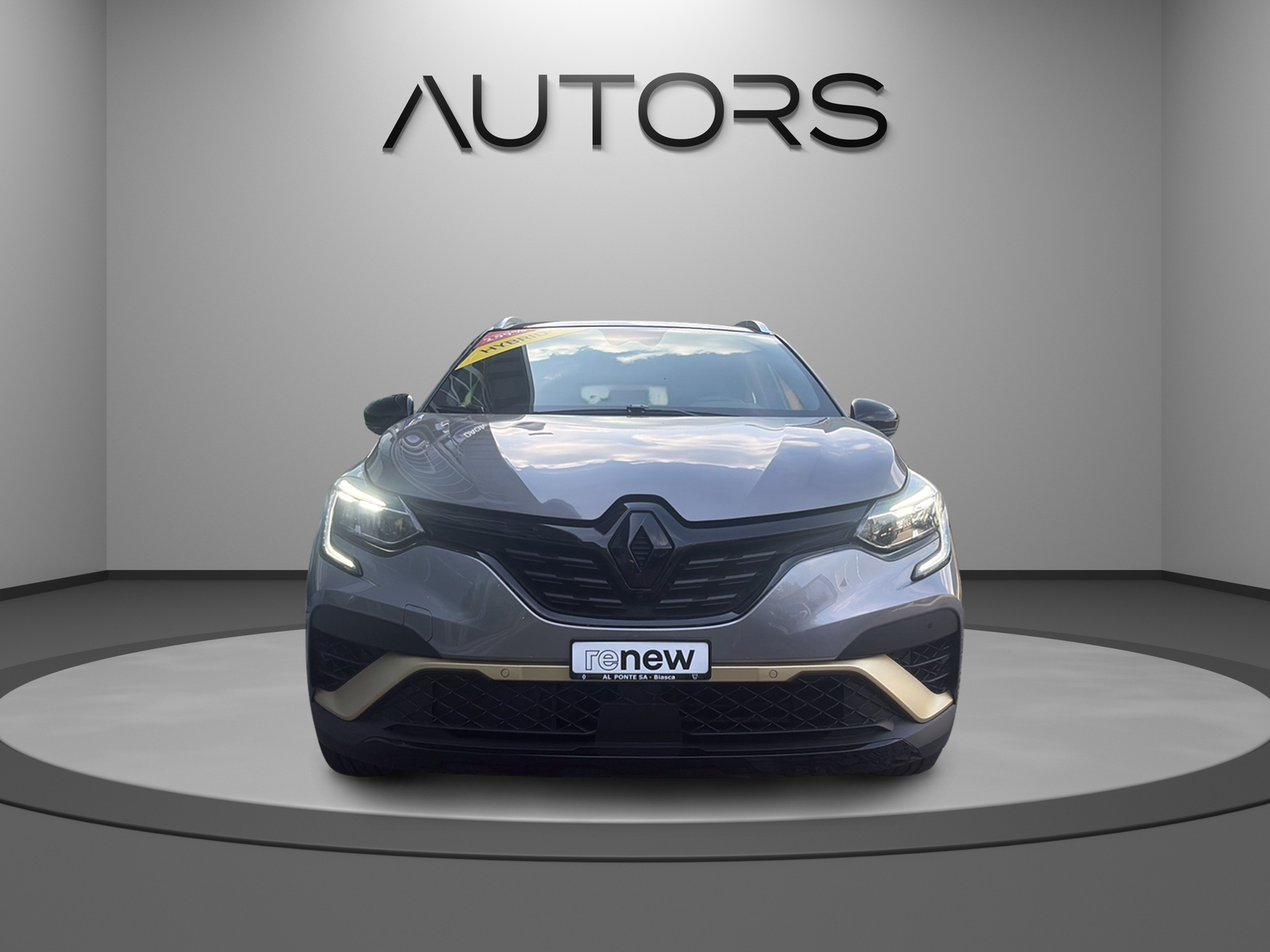 RENAULT 1.6 E-TECH PLUG-IN ENGINEERED-showroom-element-1