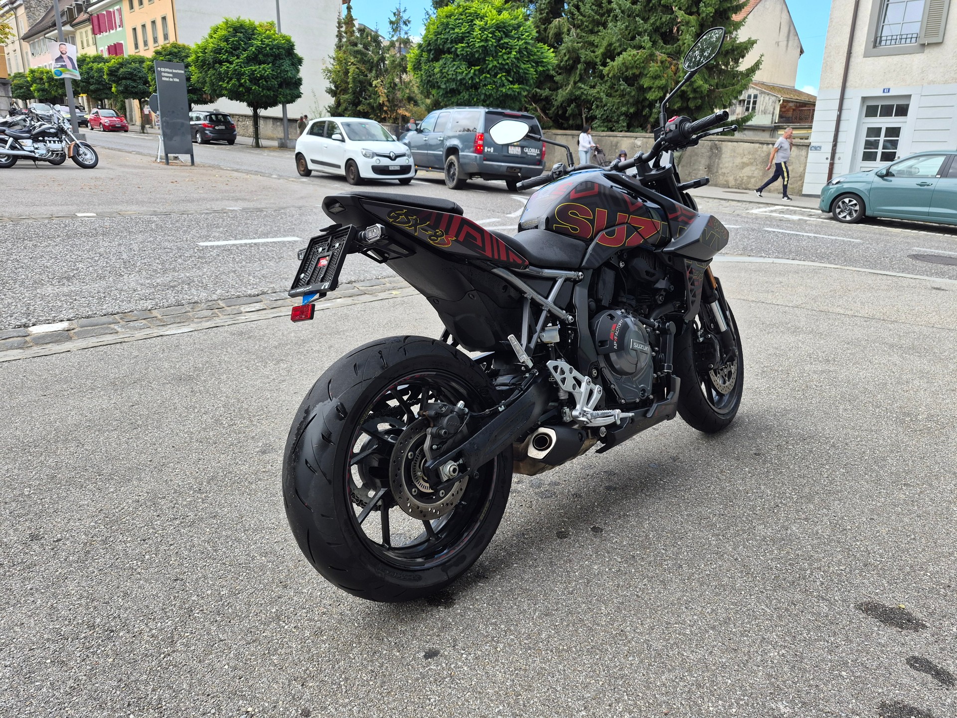 SUZUKI GSX 8 S EVO (35kW)-image-2