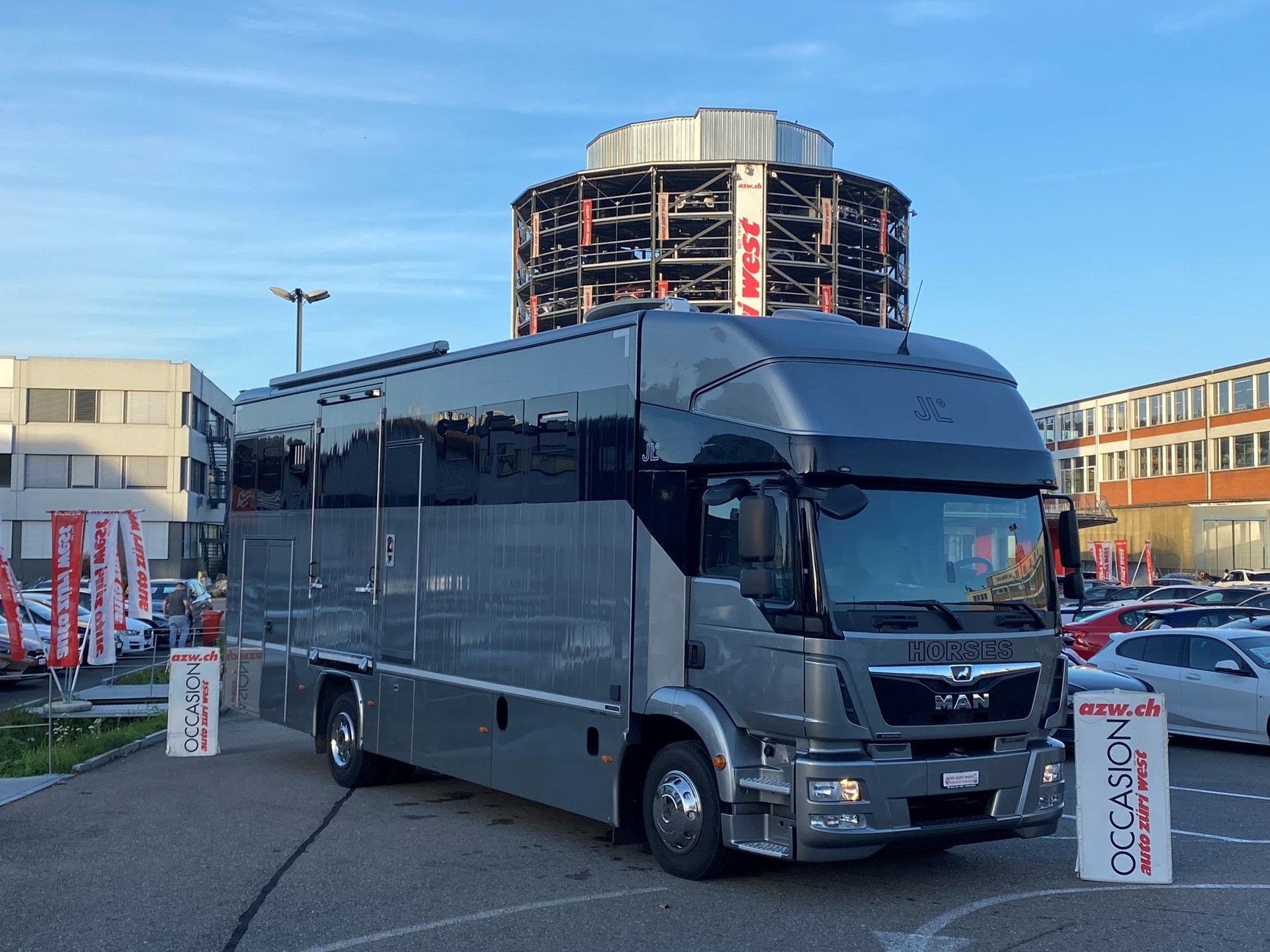 MAN TGM 15.290 Pferdetransporter 5 Pferde POP-OUT-showroom-element-1
