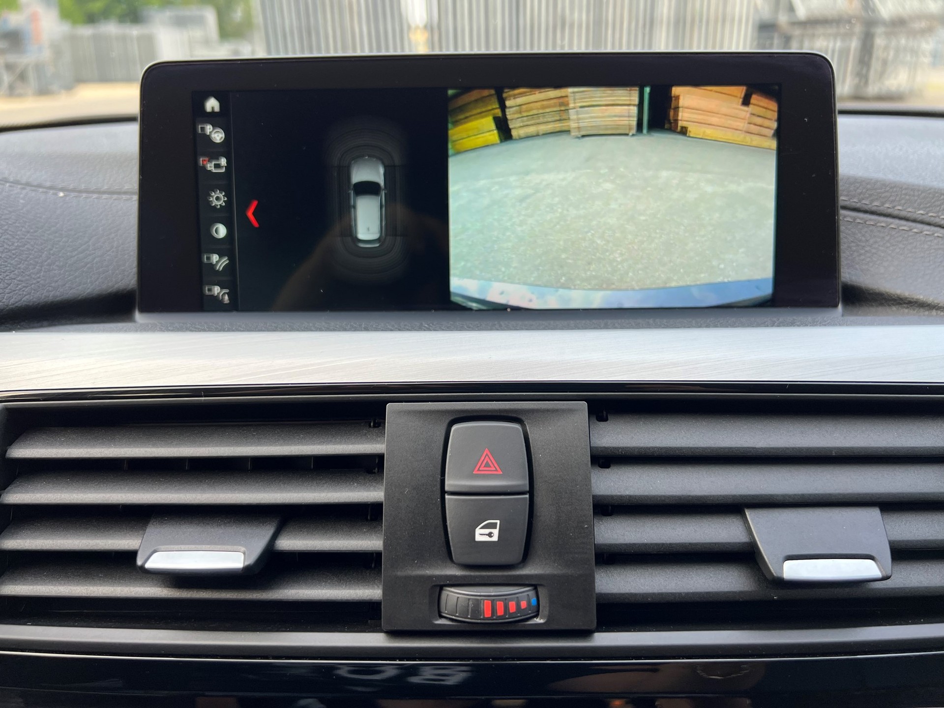 BMW 335d xDrive Touring Steptronic-image-14