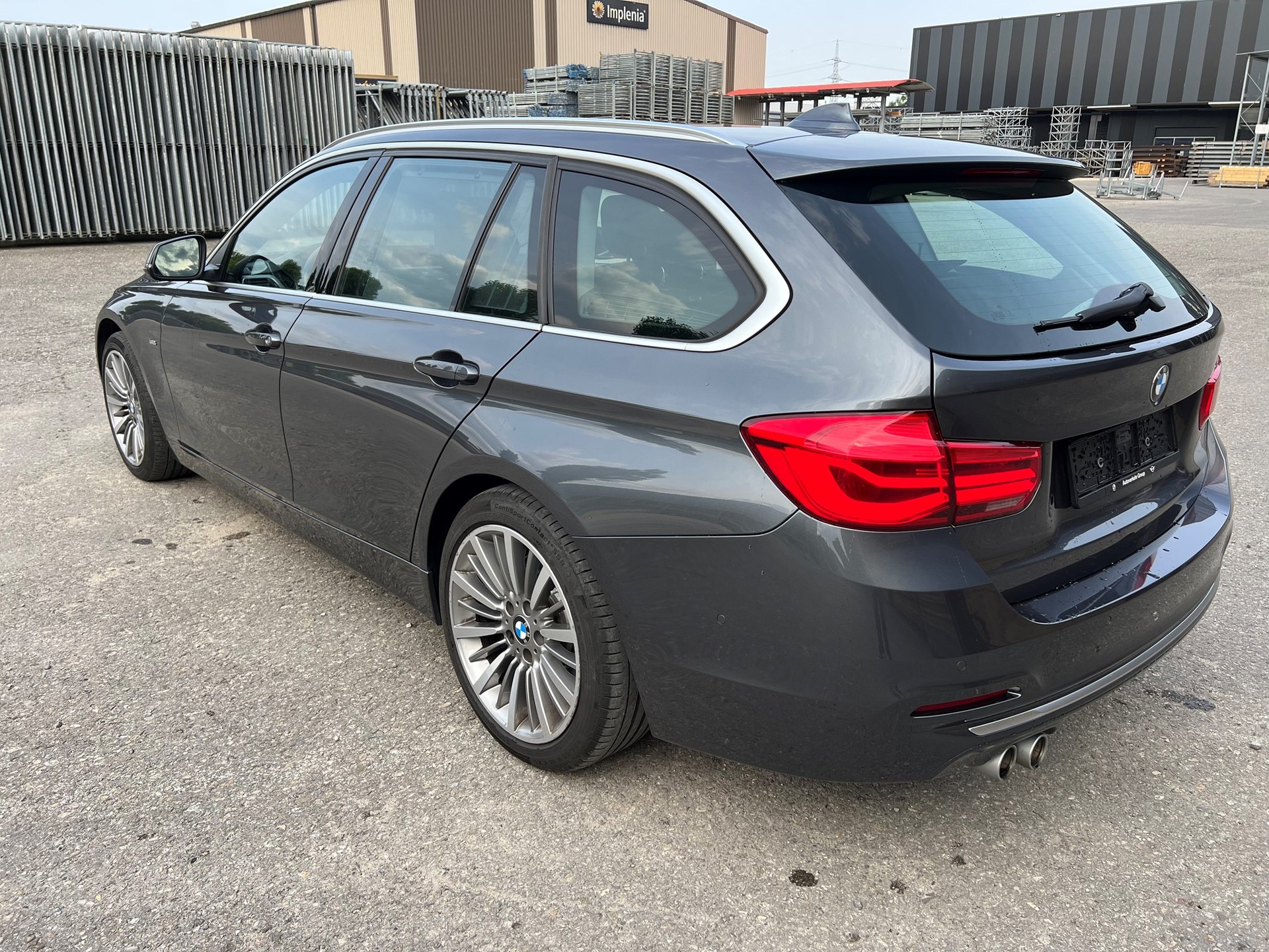 BMW 335d xDrive Touring Steptronic-image-3