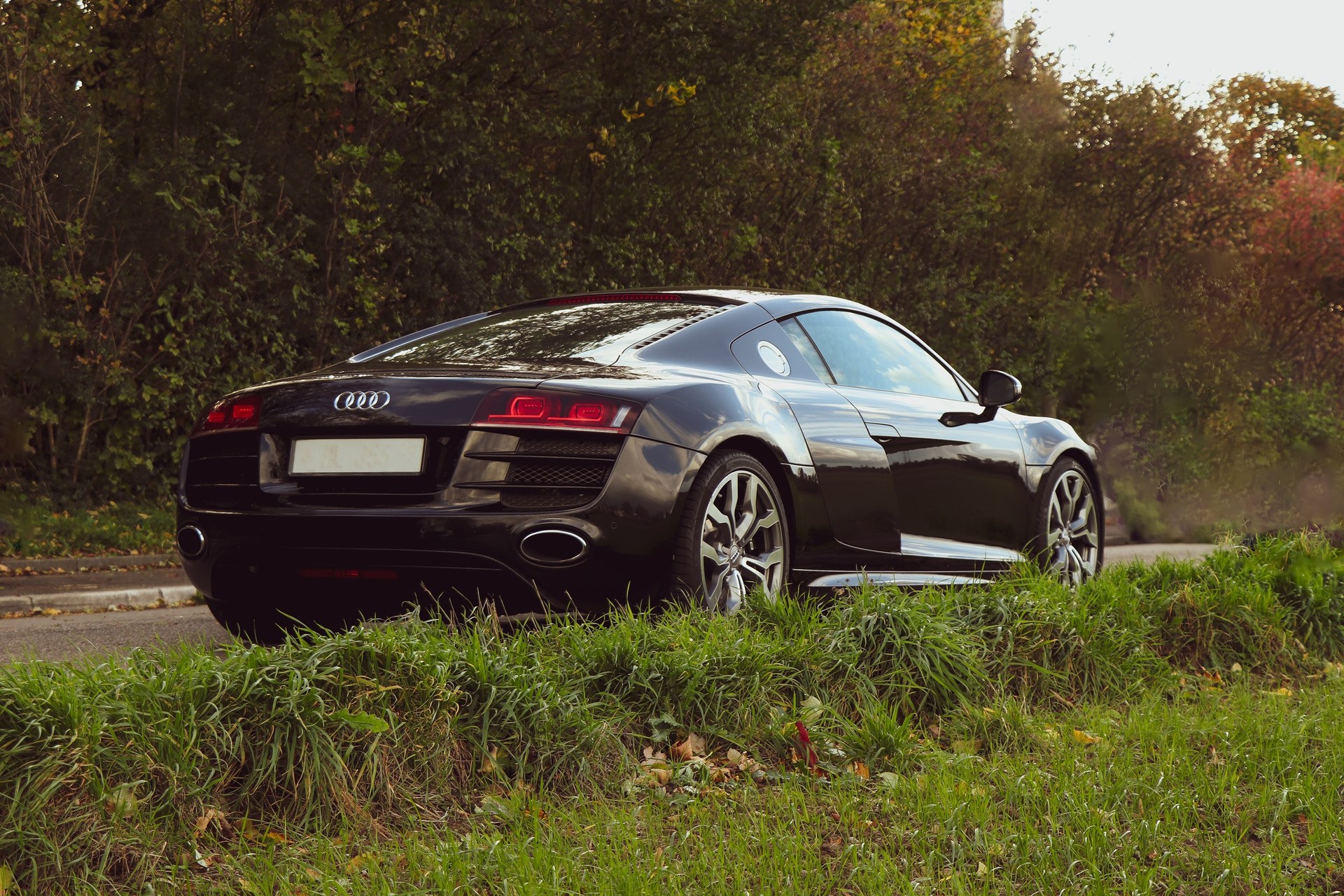 AUDI R8 Coupé 5.2-image-4
