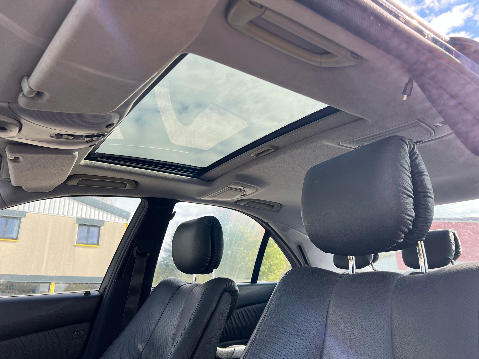 MERCEDES-BENZ S 320 CDI-image-15