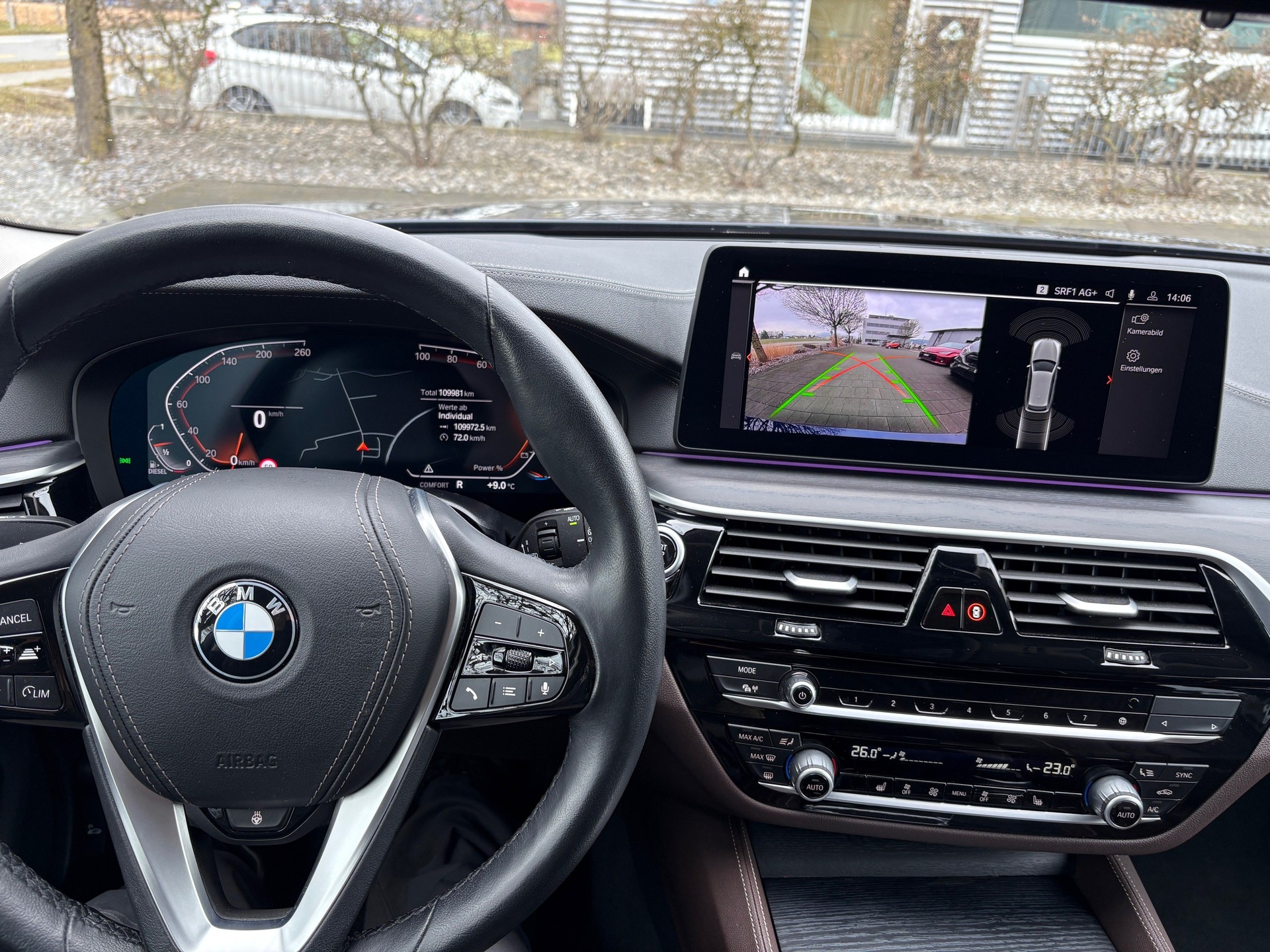 BMW 530d xDrive 48V Touring Luxury Line Steptronic-image-6