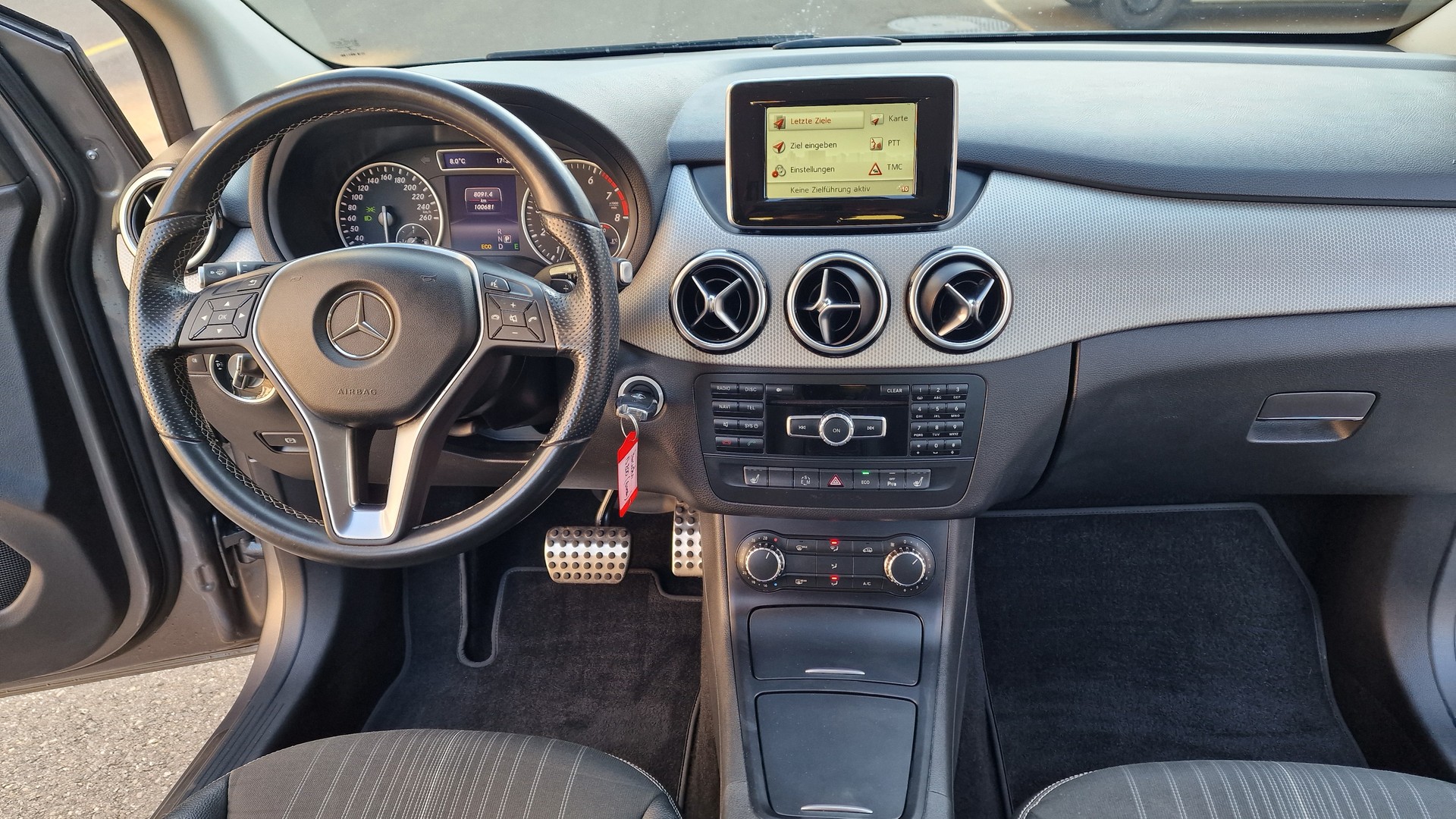 MERCEDES-BENZ B 200-image-20
