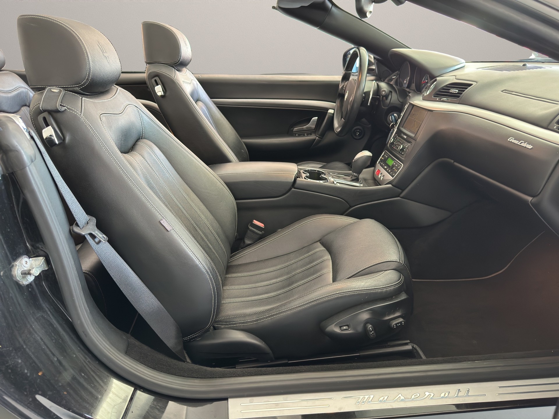 MASERATI GranCabrio Automatica-image-8