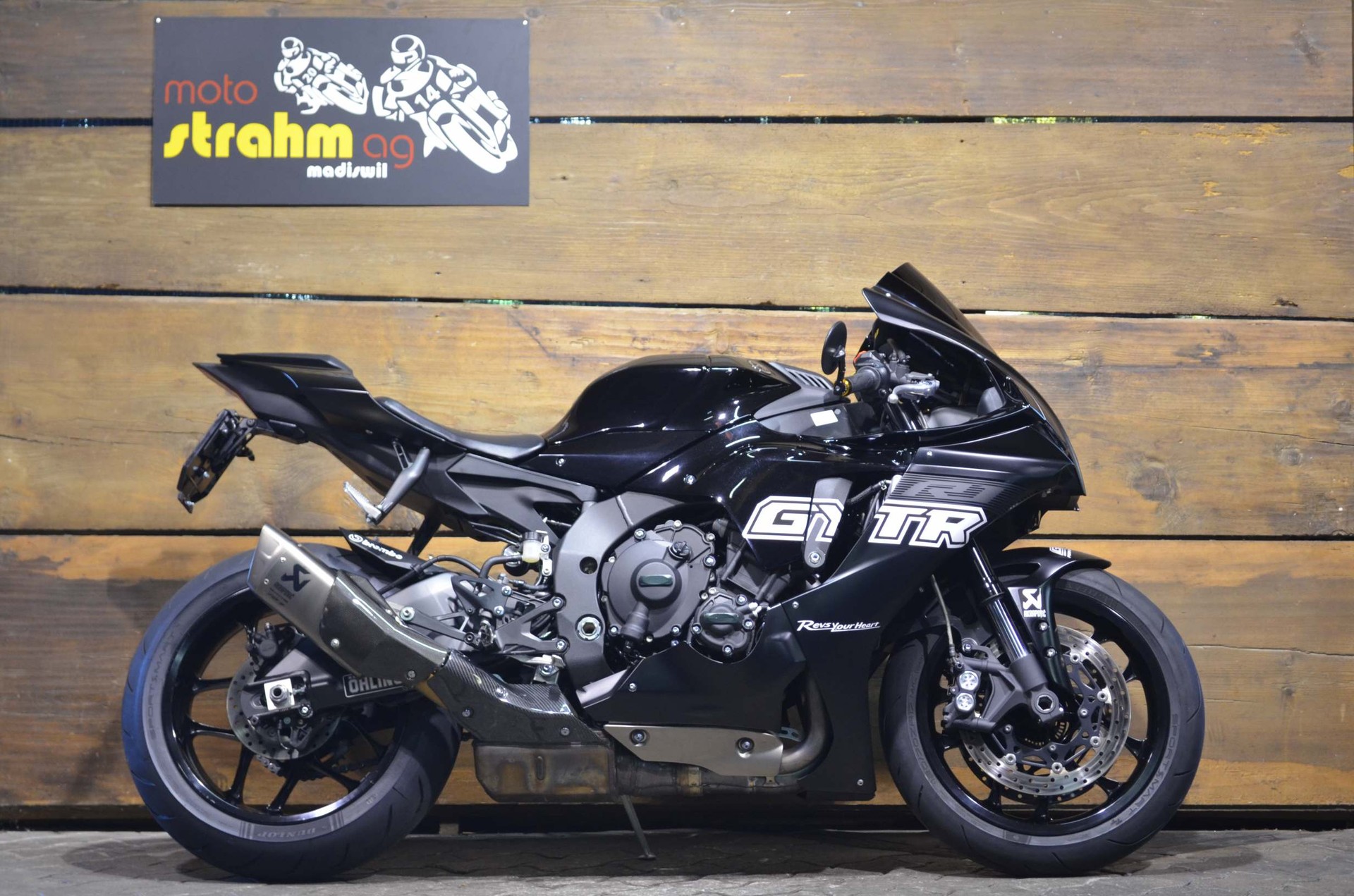YAMAHA YZF-R1 ABS-image-1