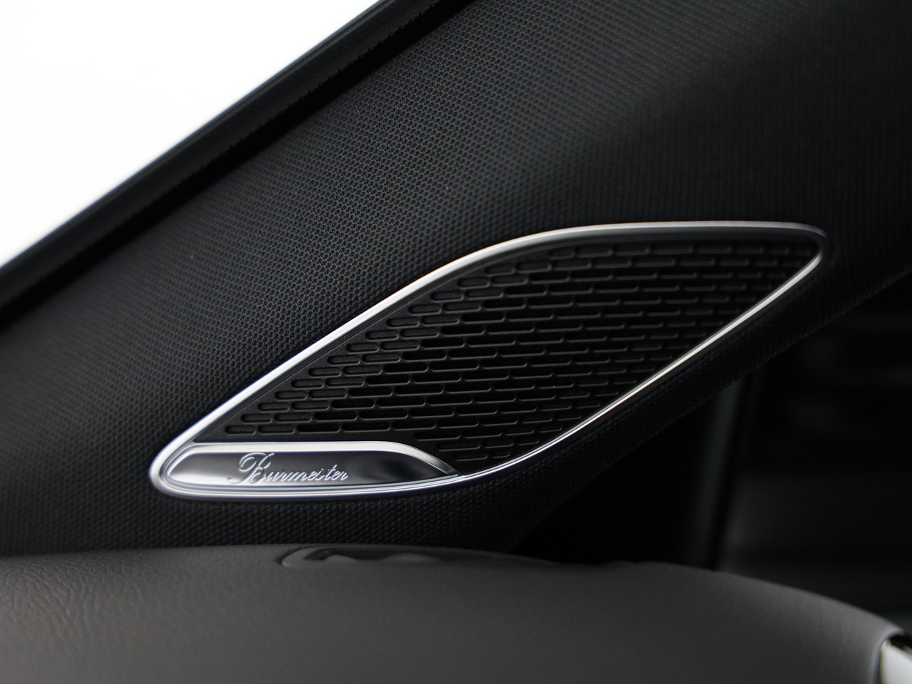MERCEDES-BENZ A 250 e EQ Star 8G-DCT-image-13
