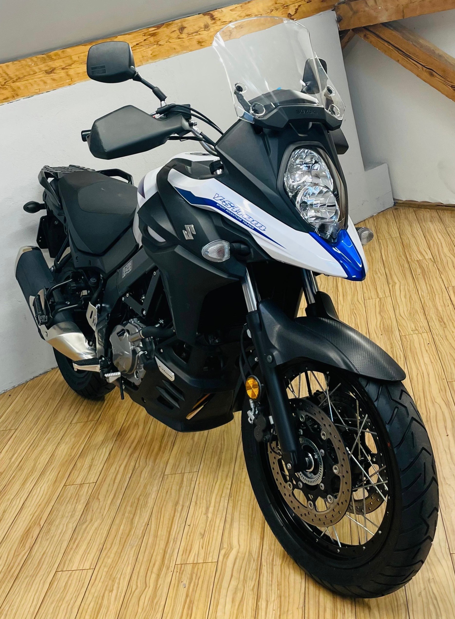 SUZUKI DL 650 XA ABS L7-image-0