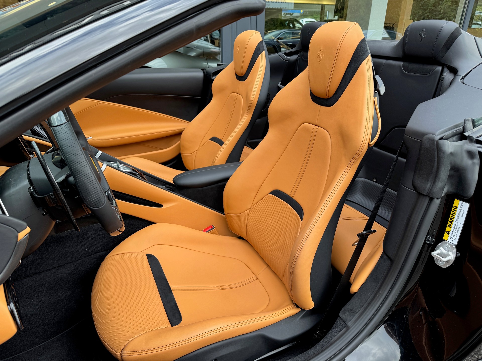 FERRARI Roma 3.9 V8 T Spider-image-5