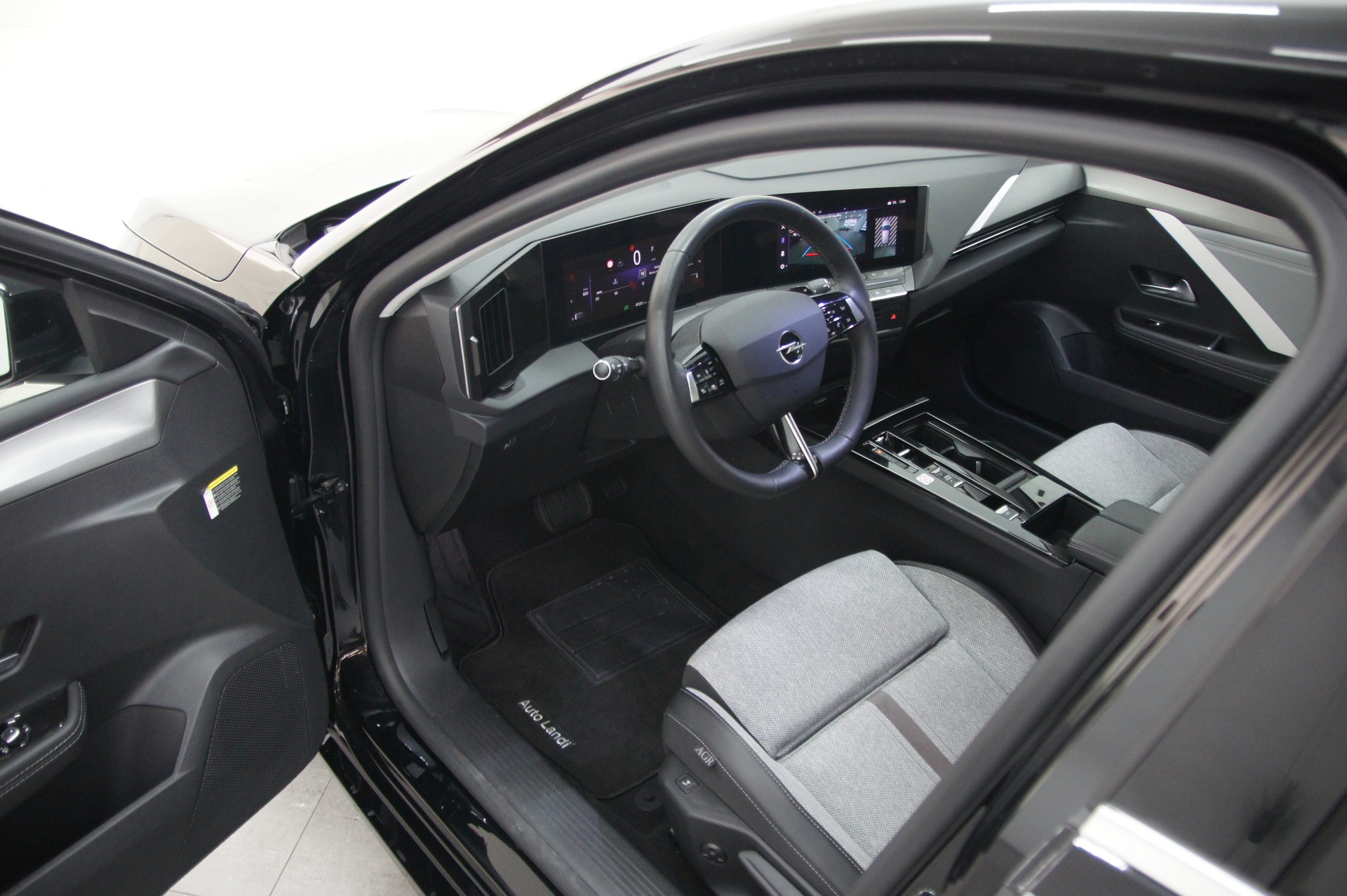 OPEL ASTRA-image-7