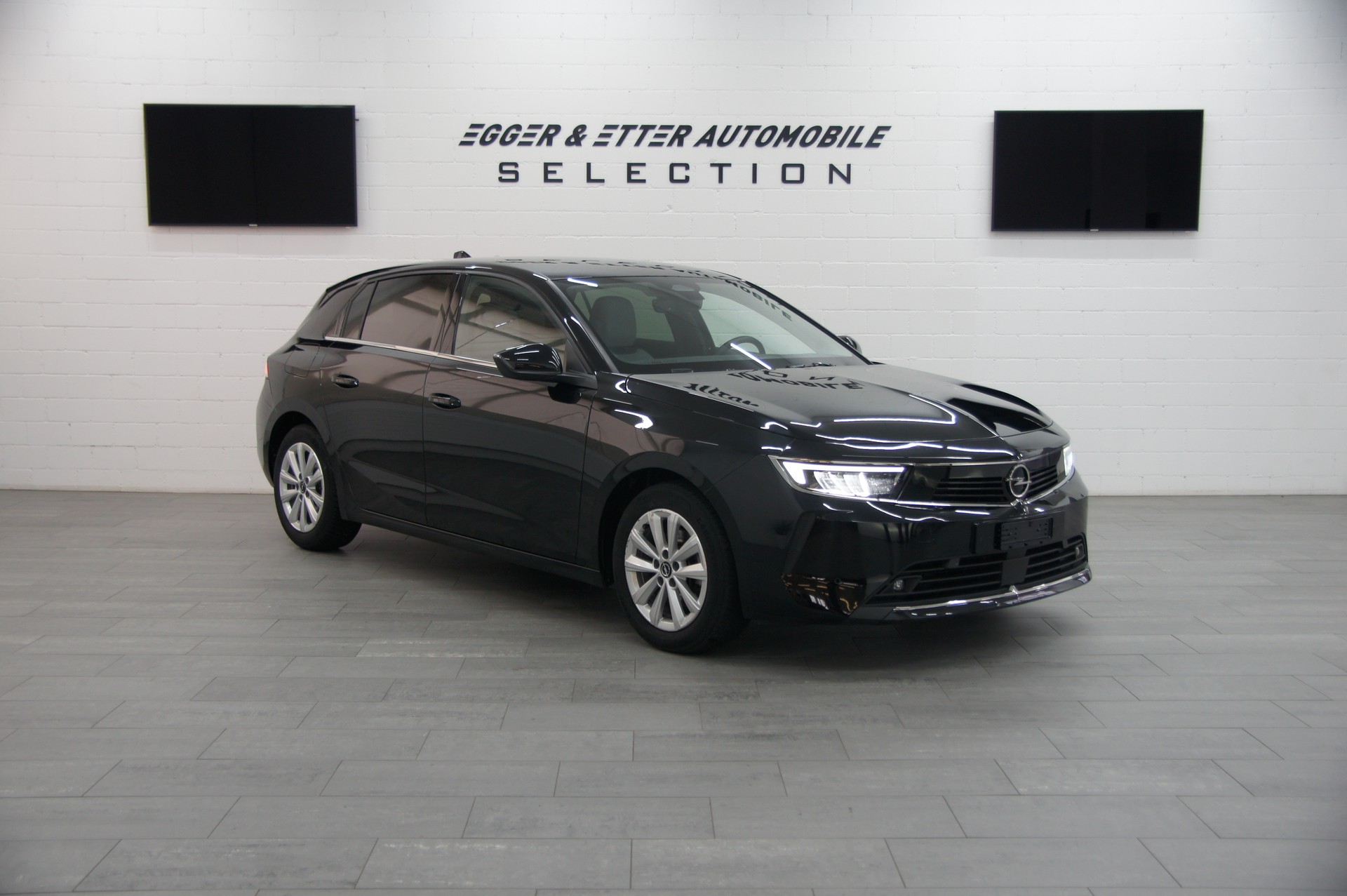 OPEL ASTRA-showroom-element-2