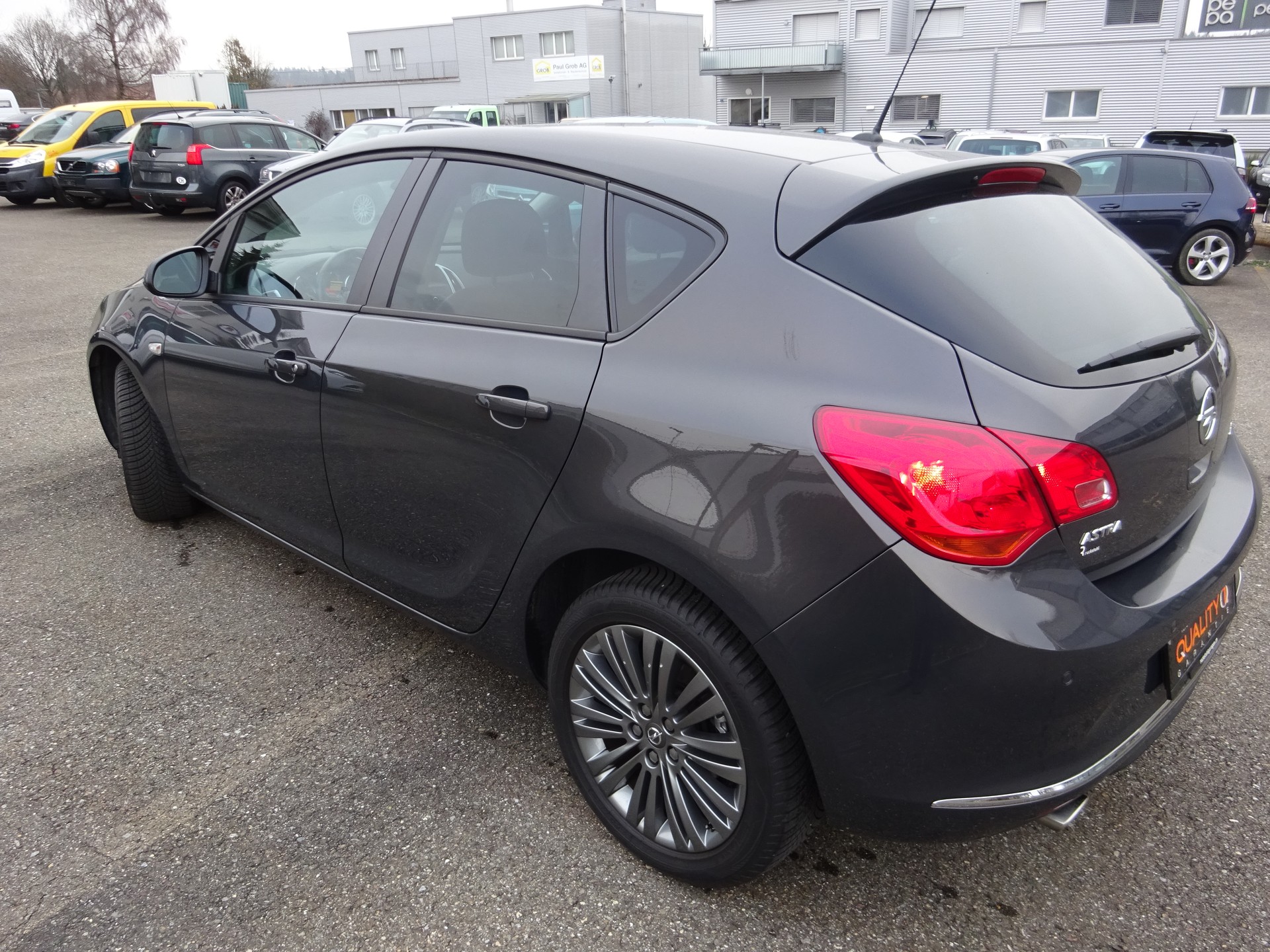 OPEL Astra 1.4i 16V Turbo Active Edition - SERVICE GEMACHT-image-5