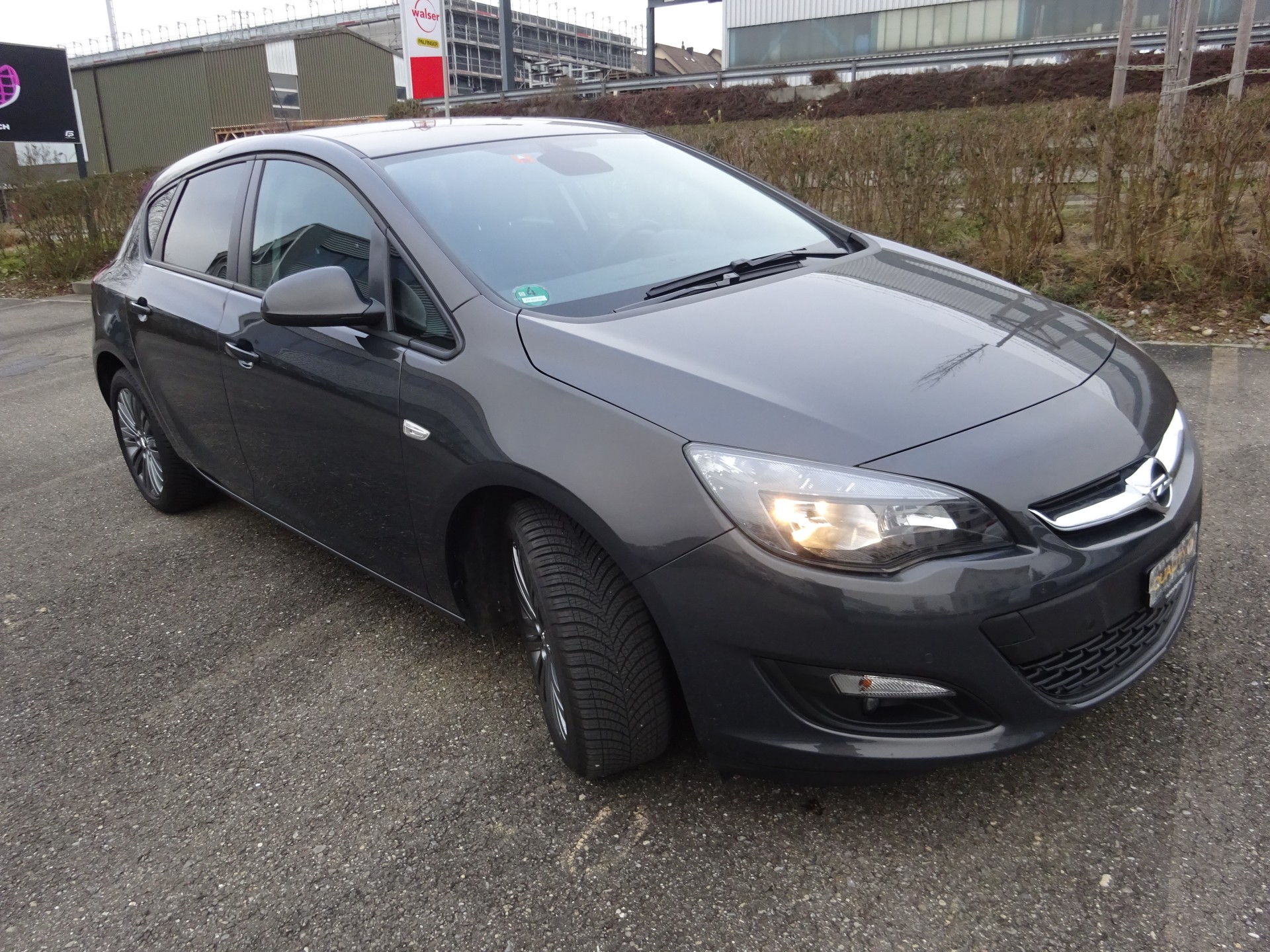 OPEL Astra 1.4i 16V Turbo Active Edition - SERVICE GEMACHT-image-4
