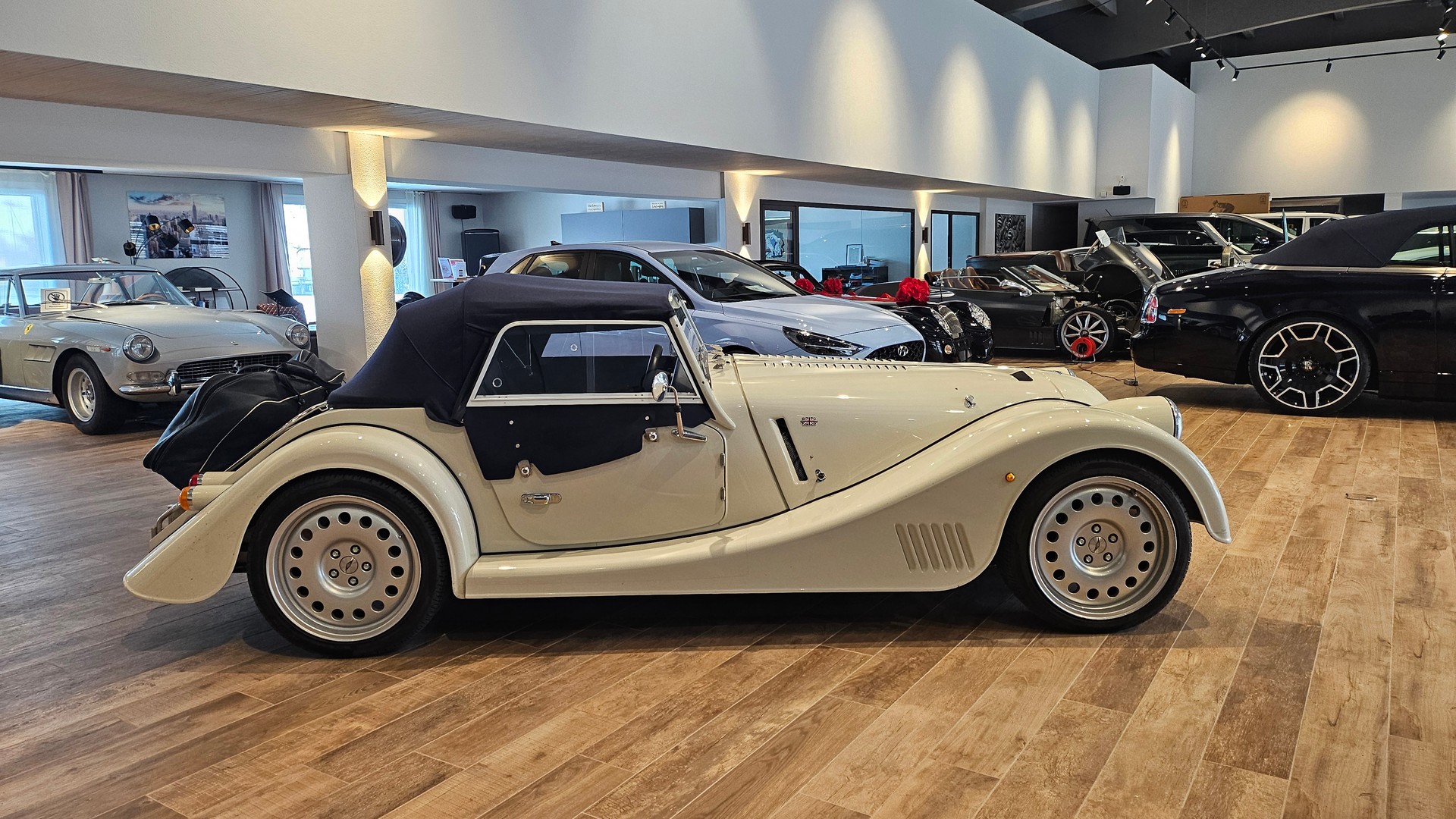 MORGAN Plus Six 3.0 Automatik-image-6