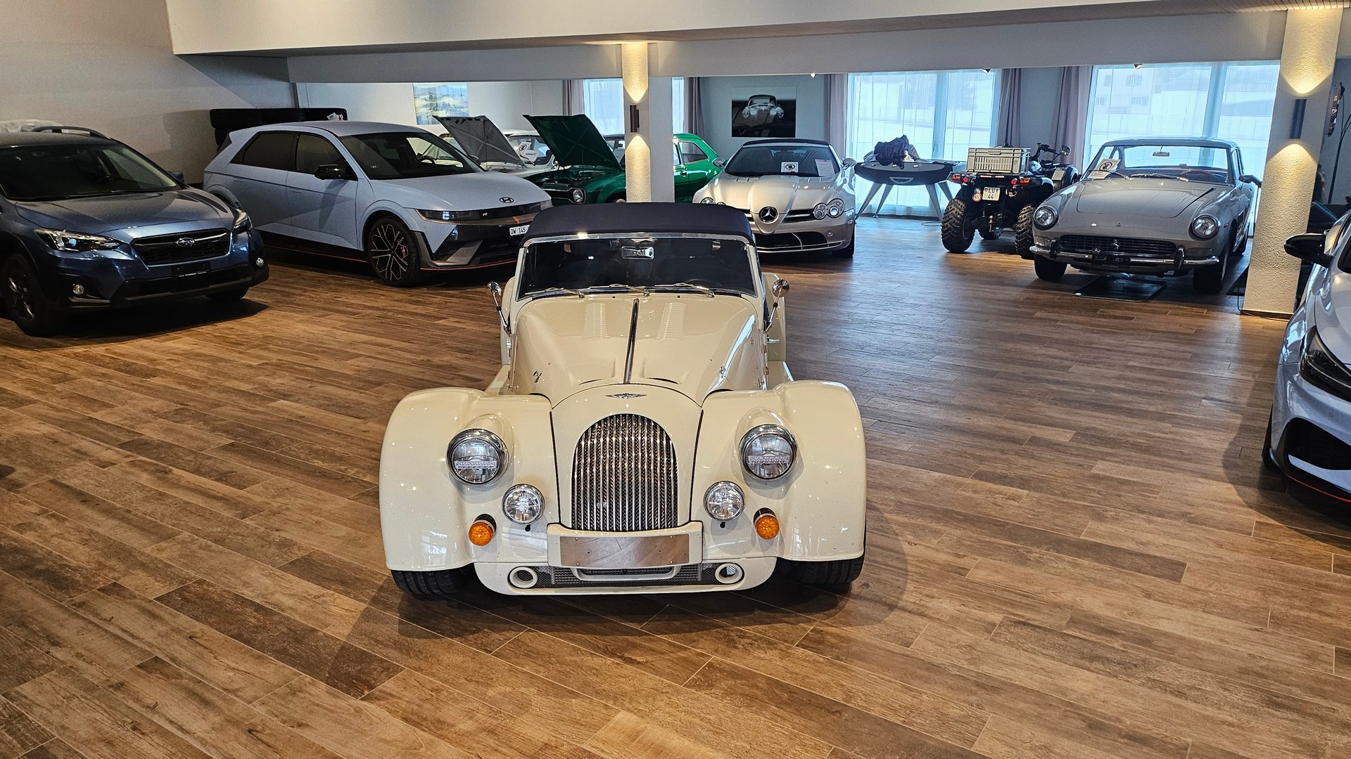 MORGAN Plus Six 3.0 Automatik-showroom-element-3