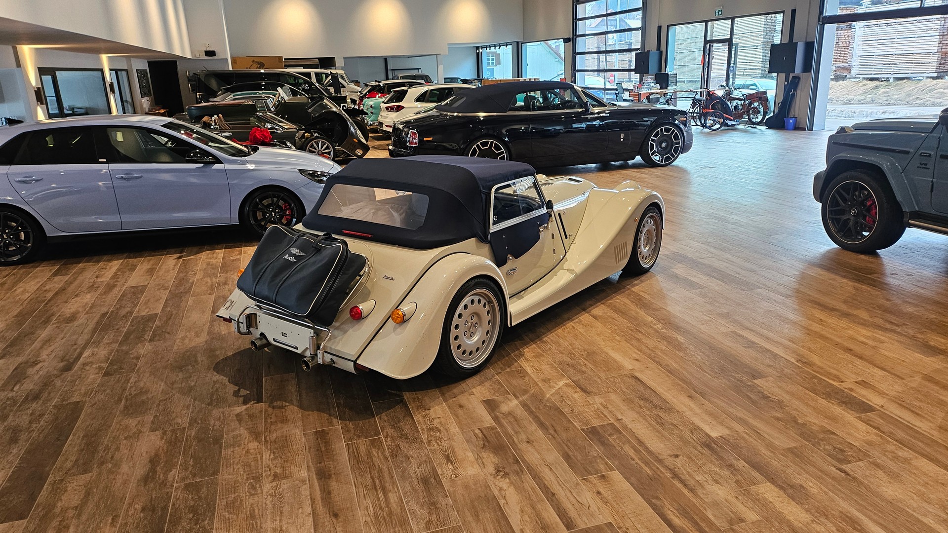 MORGAN Plus Six 3.0 Automatik-image-9