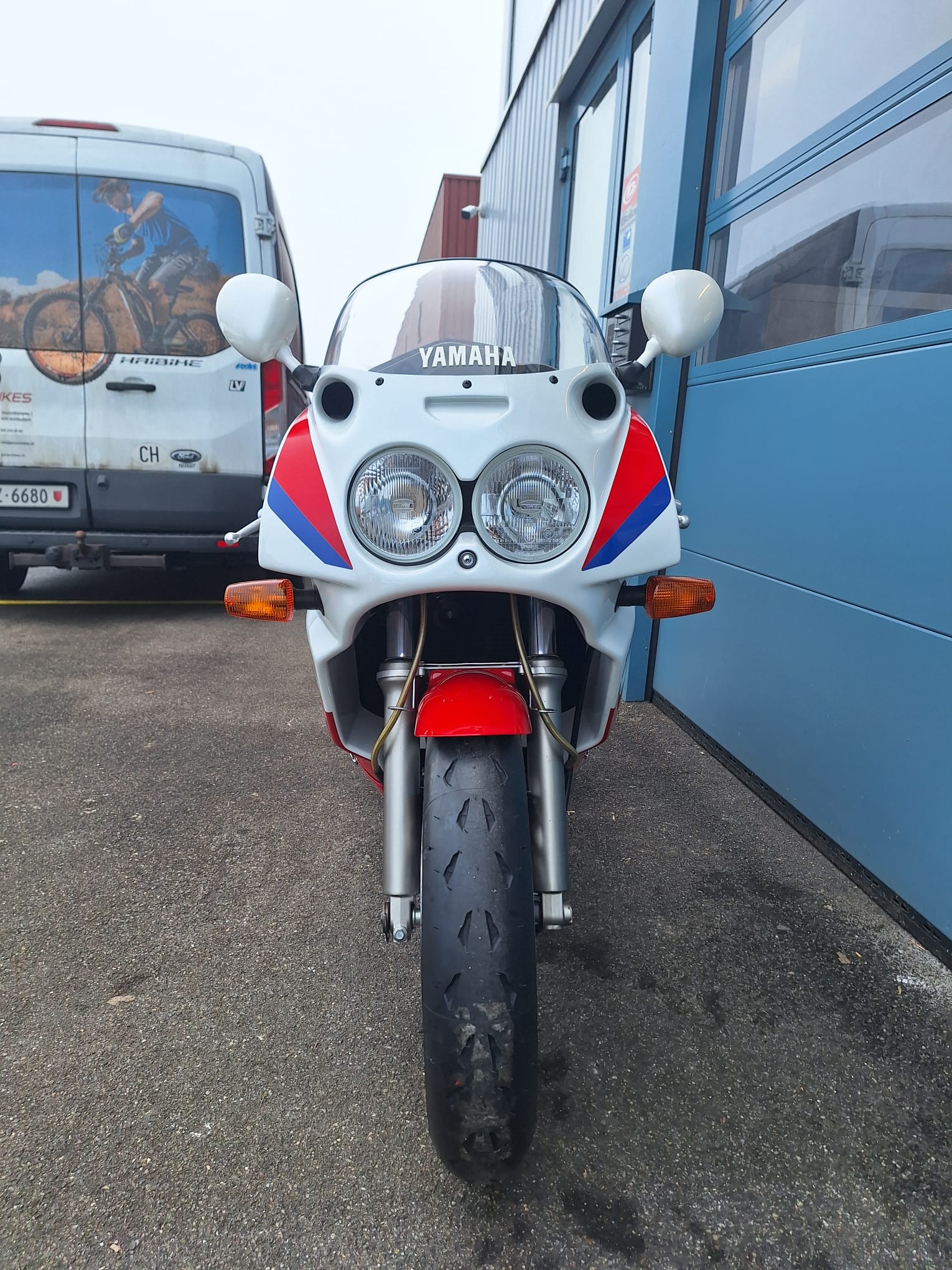 YAMAHA FZR 750 R Exup OW01-image-2