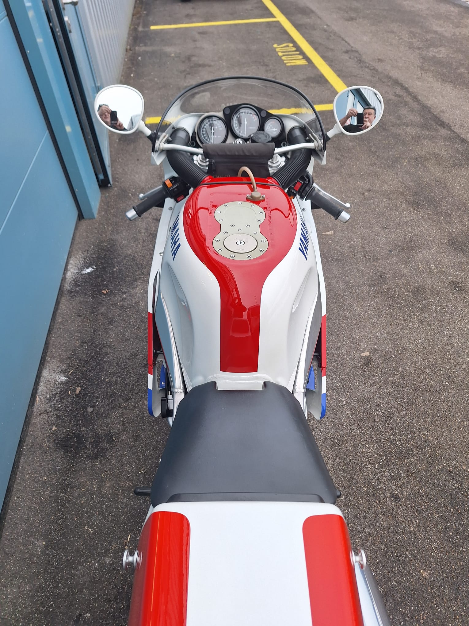 YAMAHA FZR 750 R Exup OW01-image-3