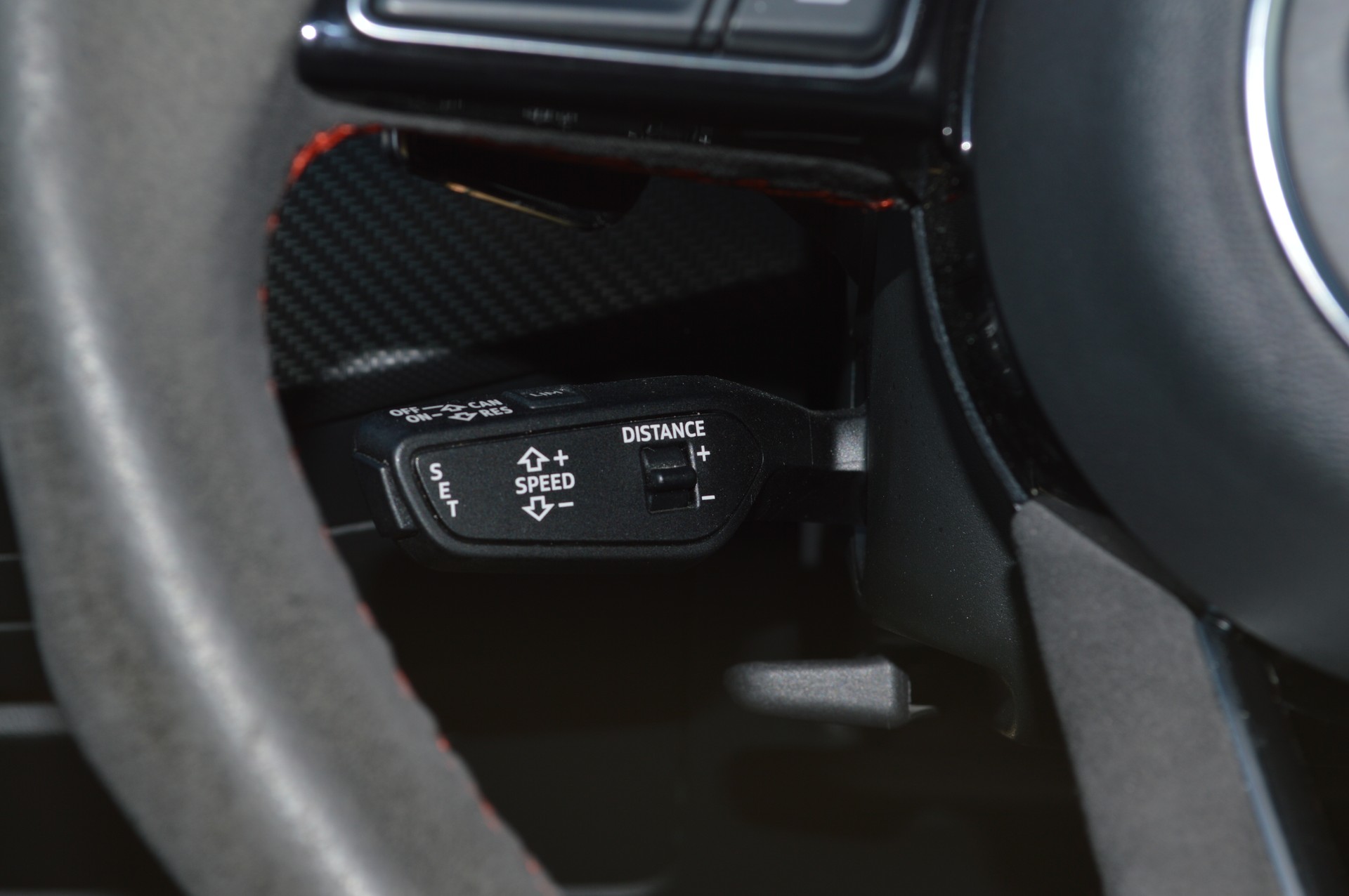 AUDI RS4 Avant 2.9 TFSI quattro tiptronic-image-16