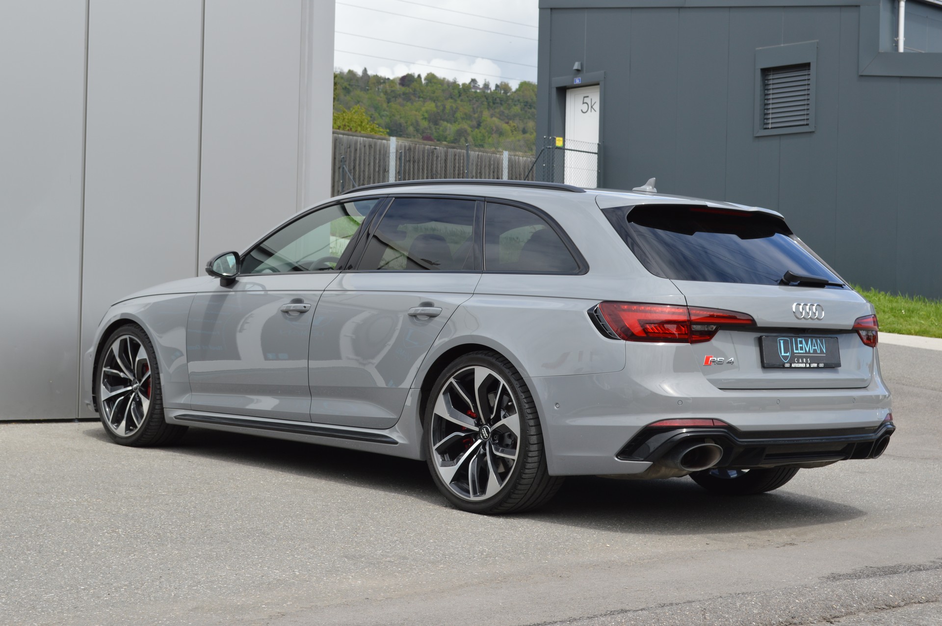 AUDI RS4 Avant 2.9 TFSI quattro tiptronic-image-6